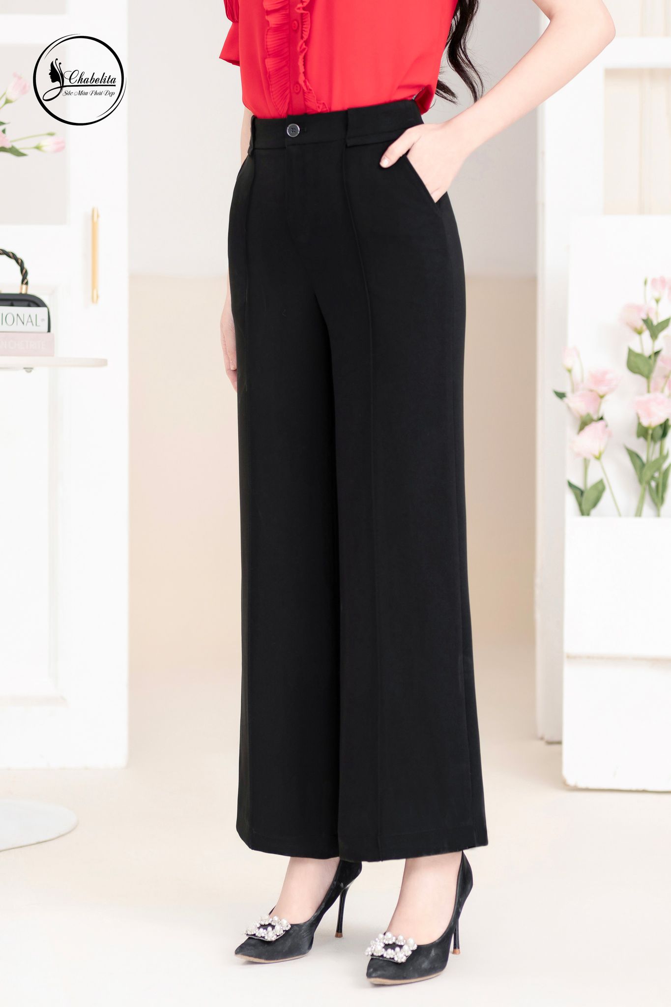 Quần ống xuông màu đen