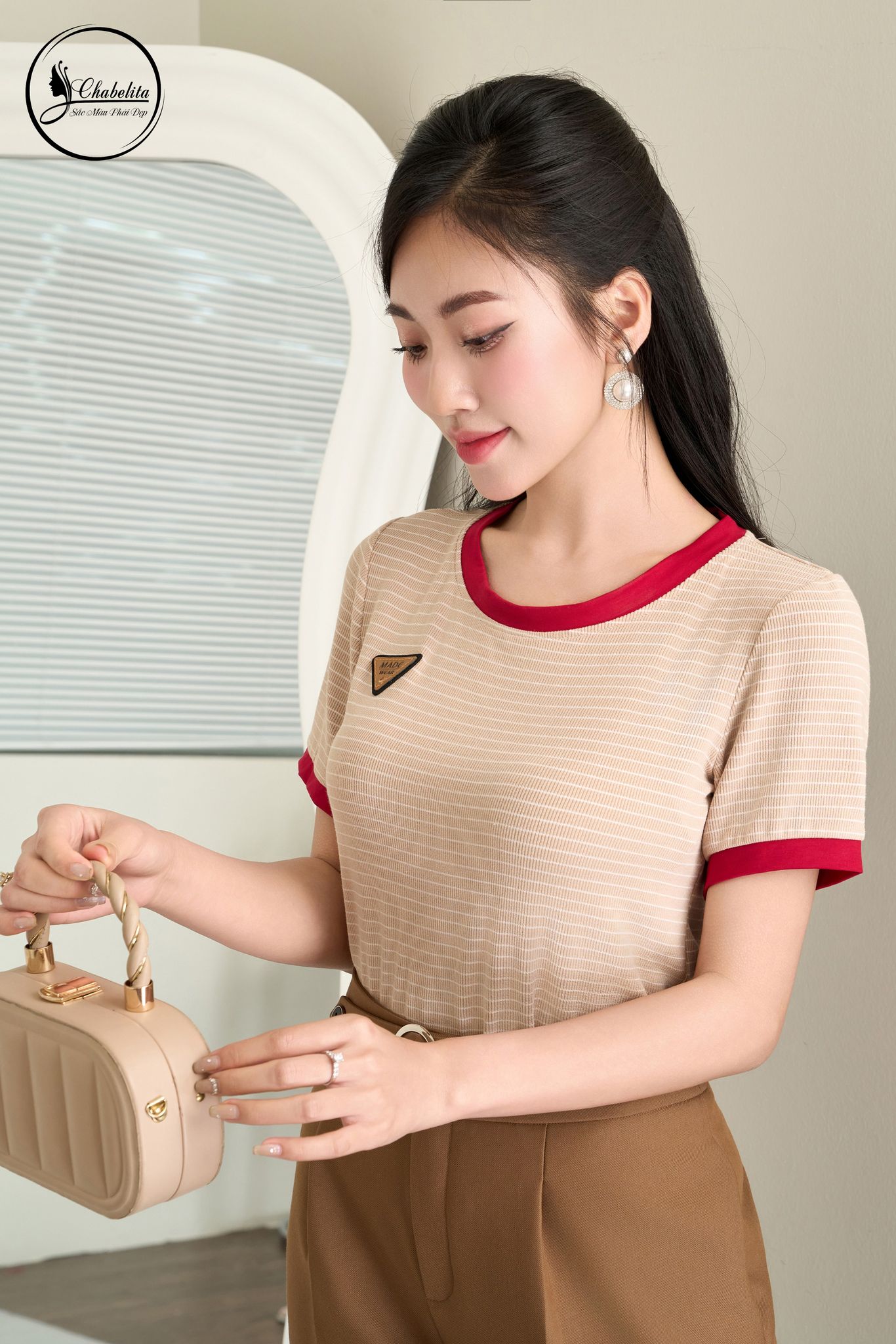 Áo cotton kẻ phối cổ tay