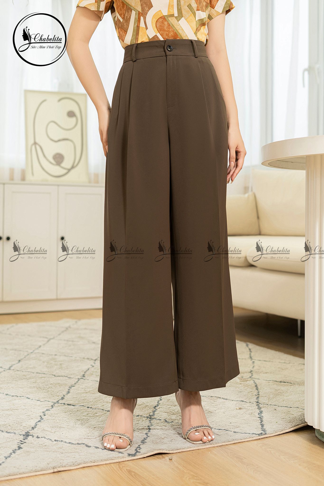 Quần suông xếp ly ống rộng màu nâu