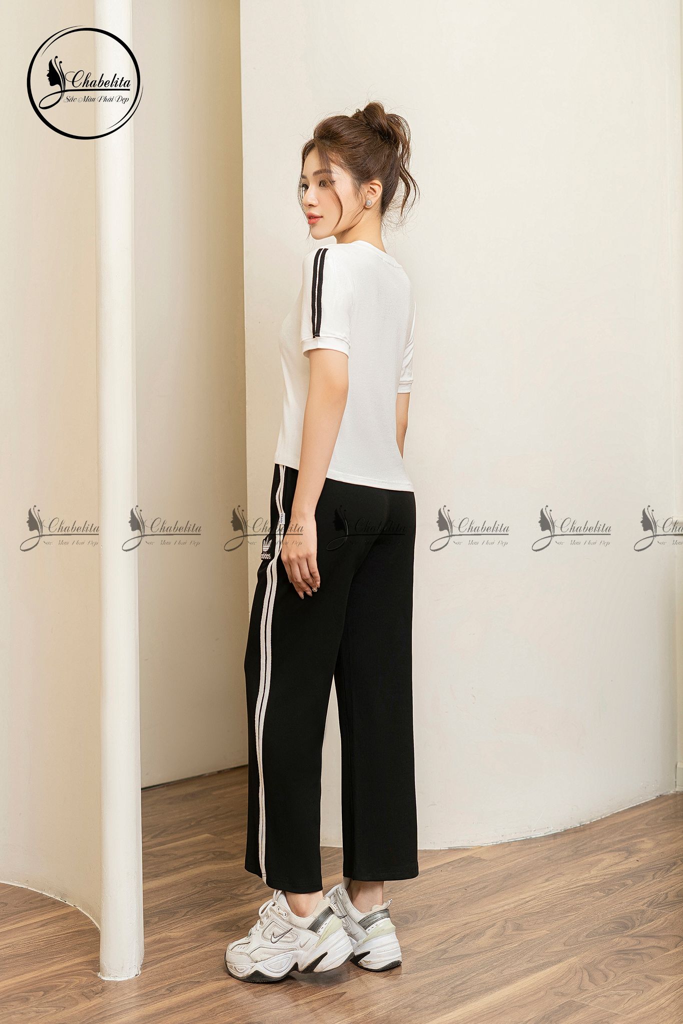 Bộ cotton quần đen áo trắng