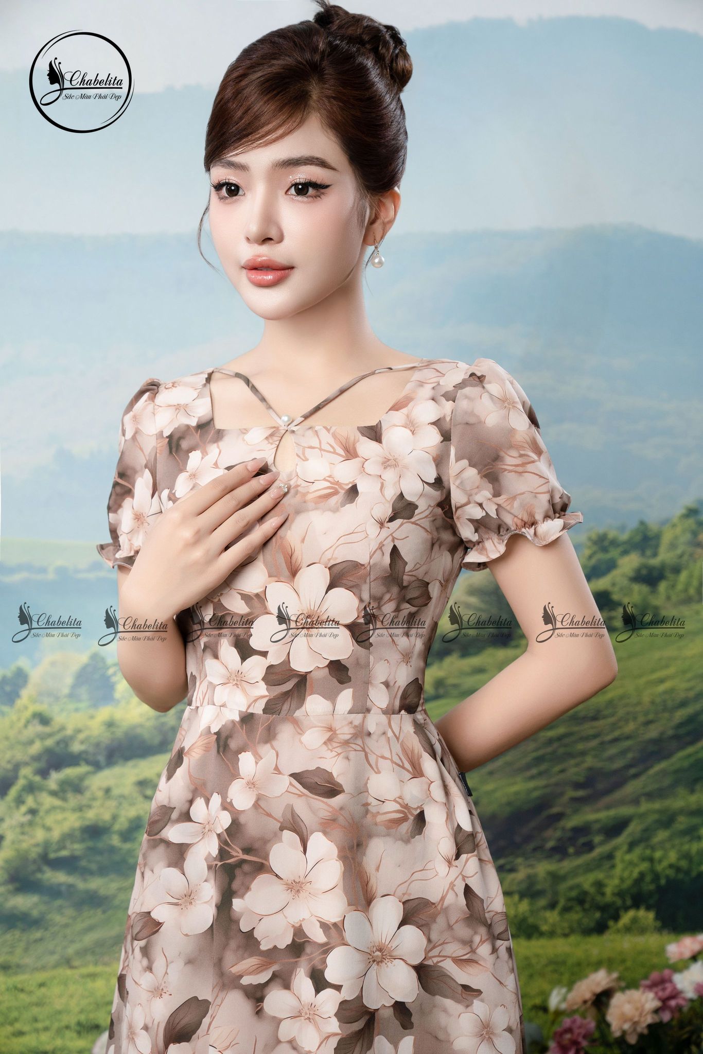 Đầm hoa cổ vuông giọt lệ màu nâu