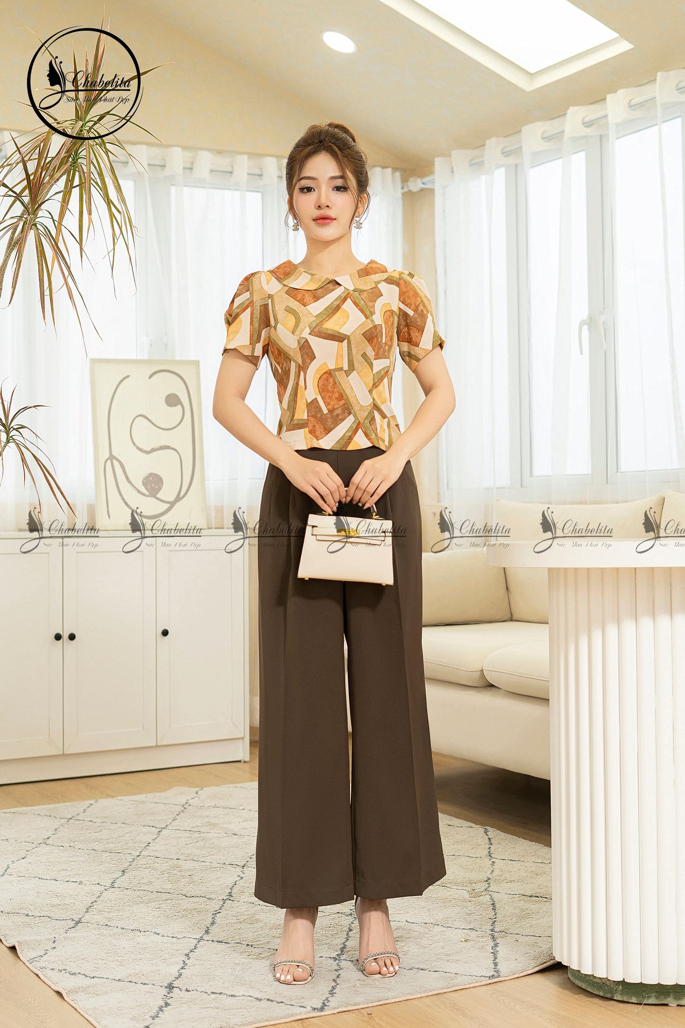 Quần suông xếp ly ống rộng màu nâu