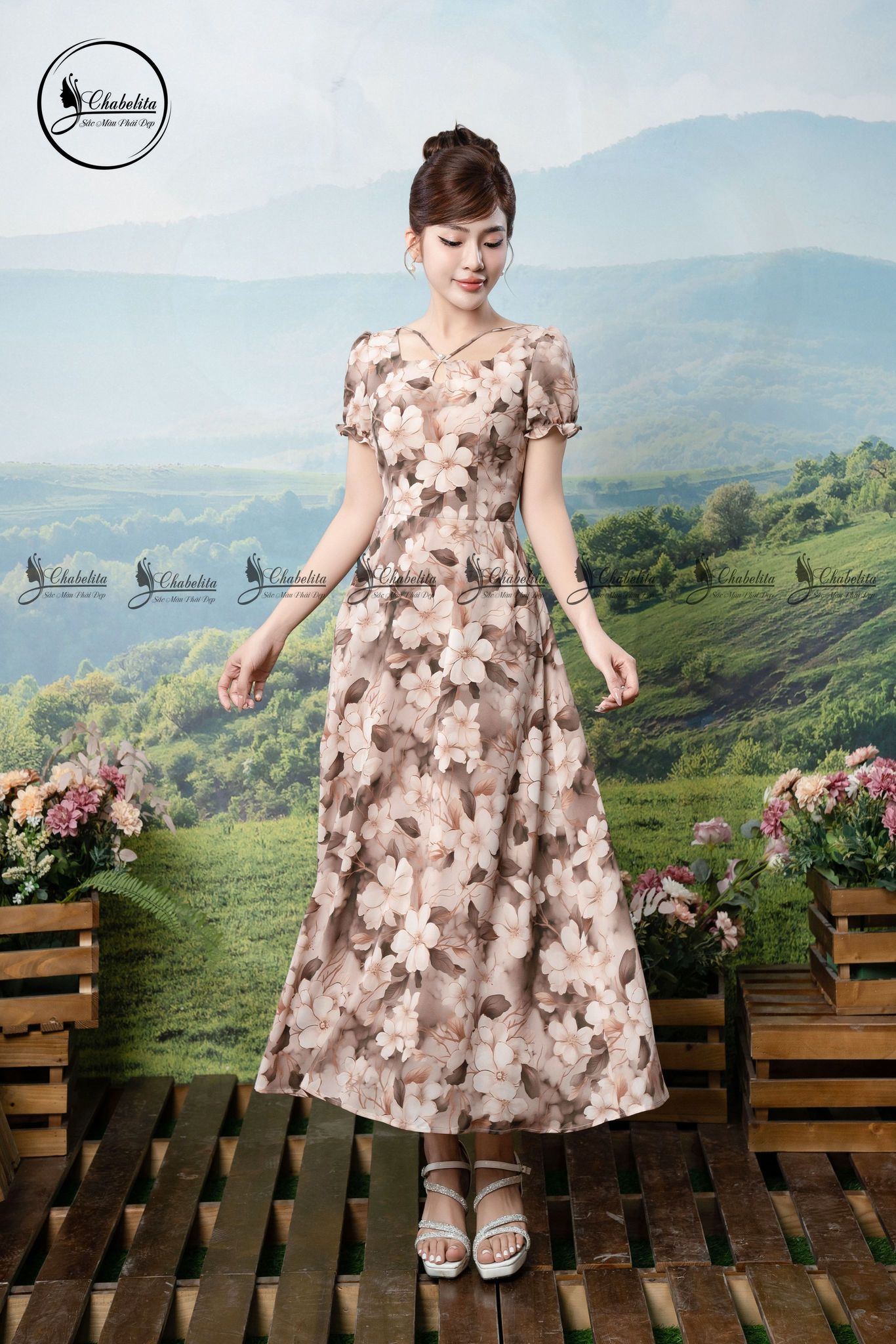 Đầm hoa cổ vuông giọt lệ màu nâu