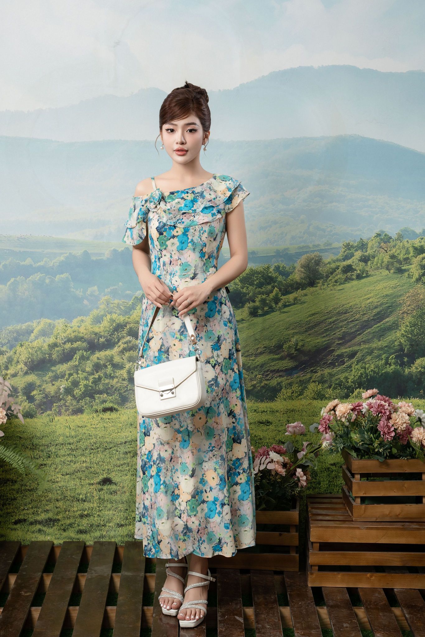 Đầm xòe vai bèo hoa xanh