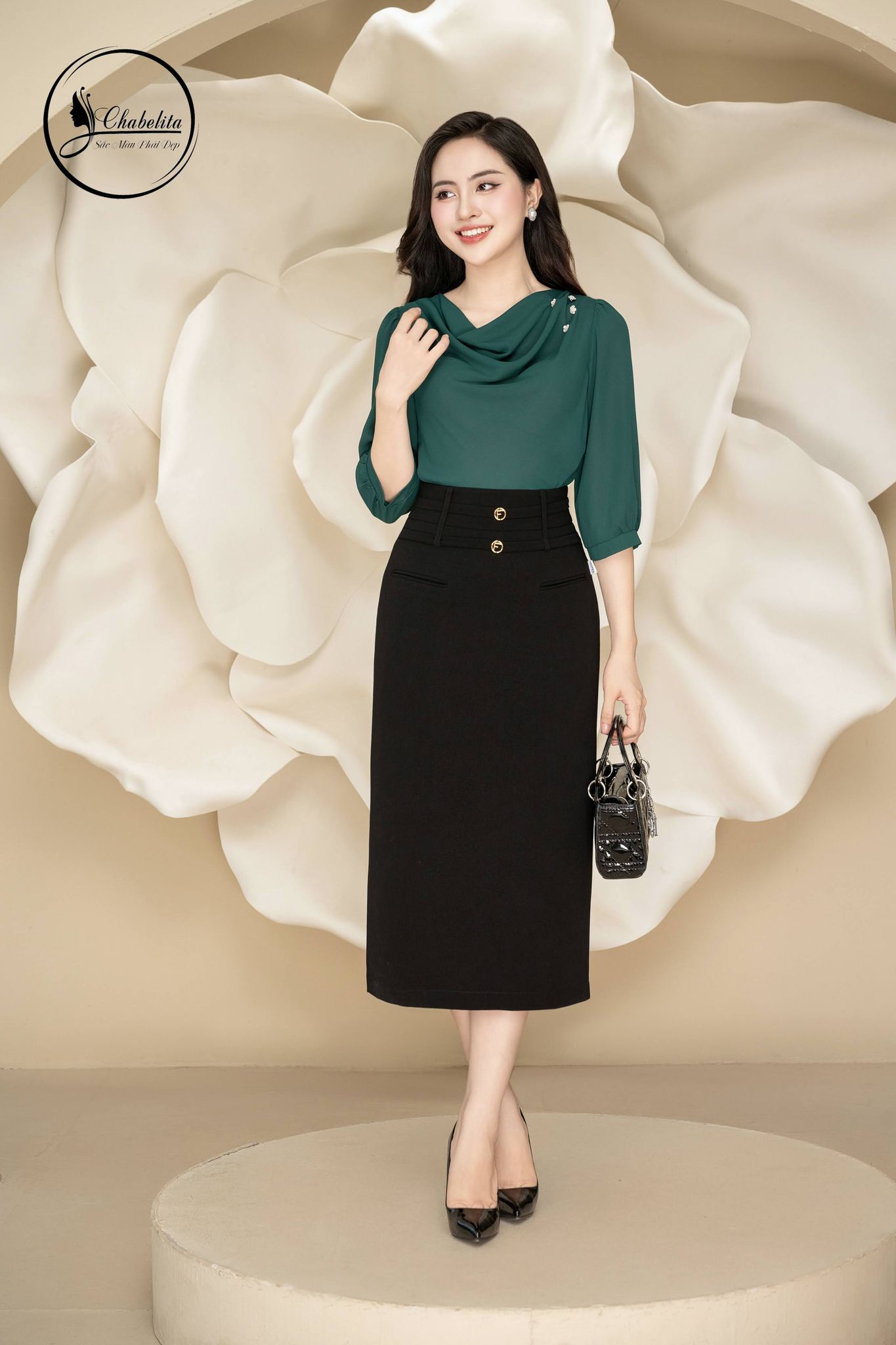 Áo sơ mi cổ đổ màu xanh