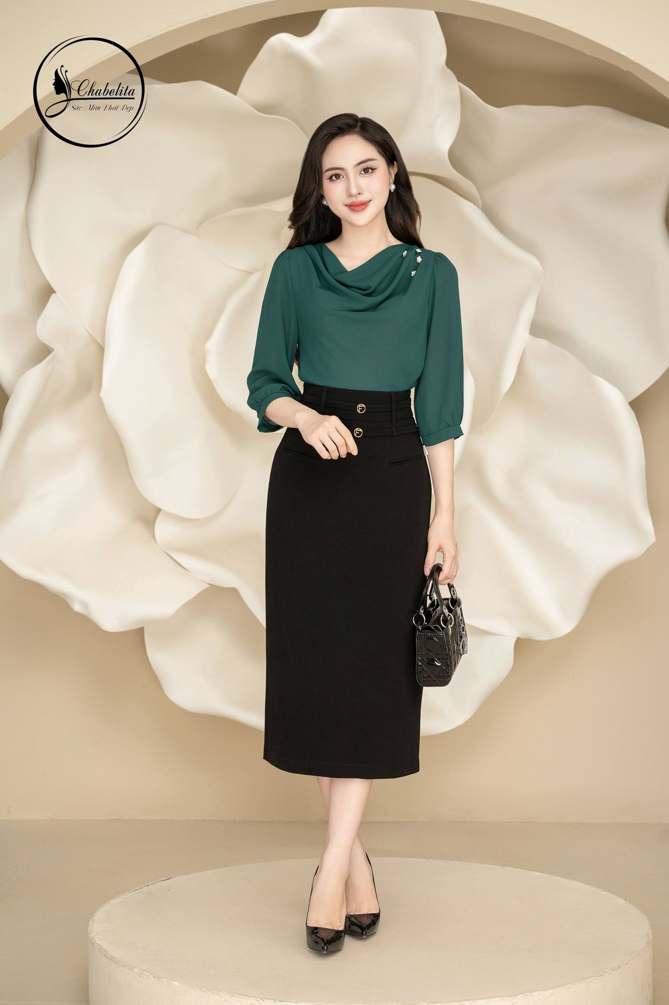 Áo sơ mi cổ đổ màu xanh