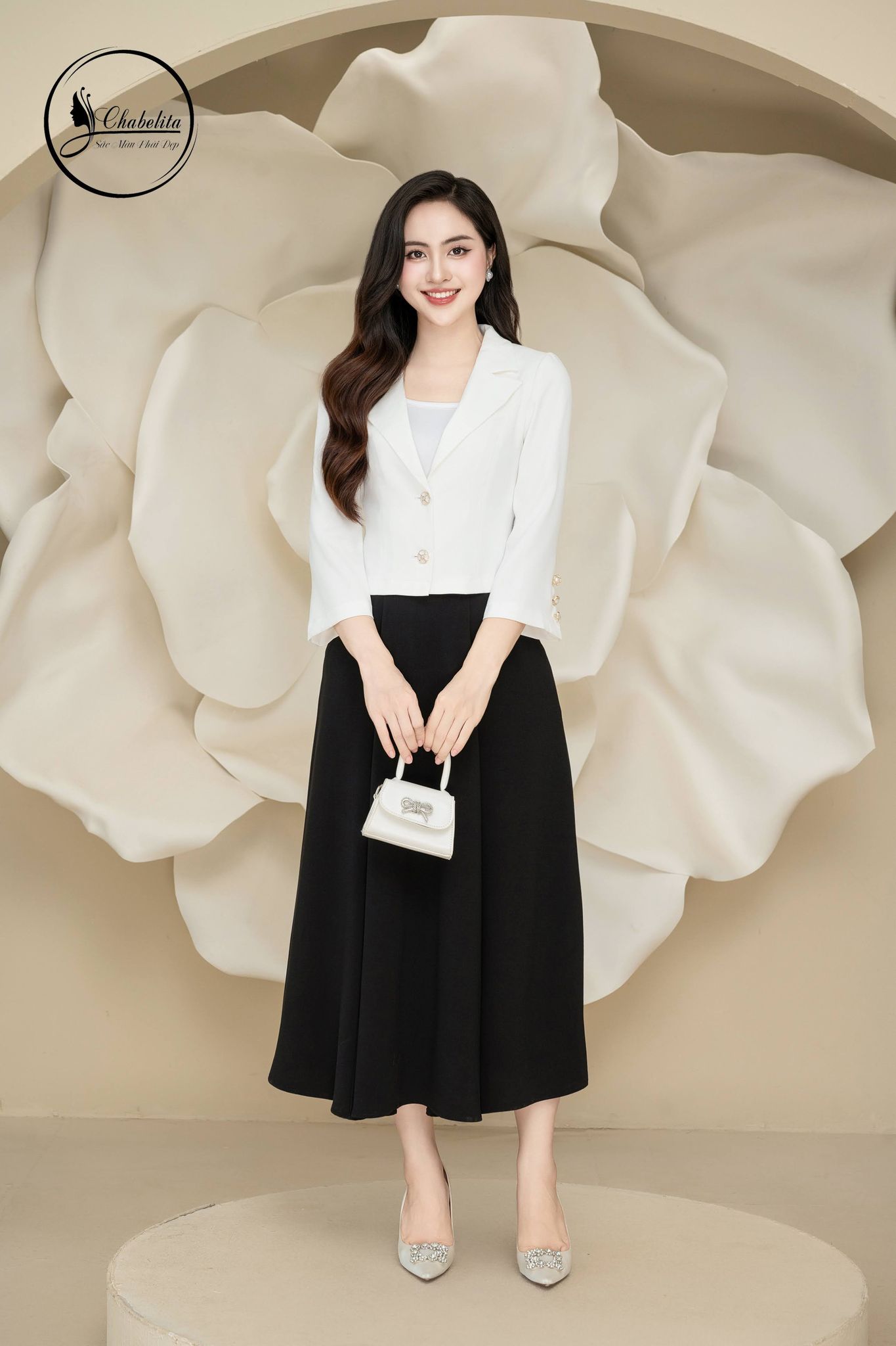 Áo vest dài tay màu trắng