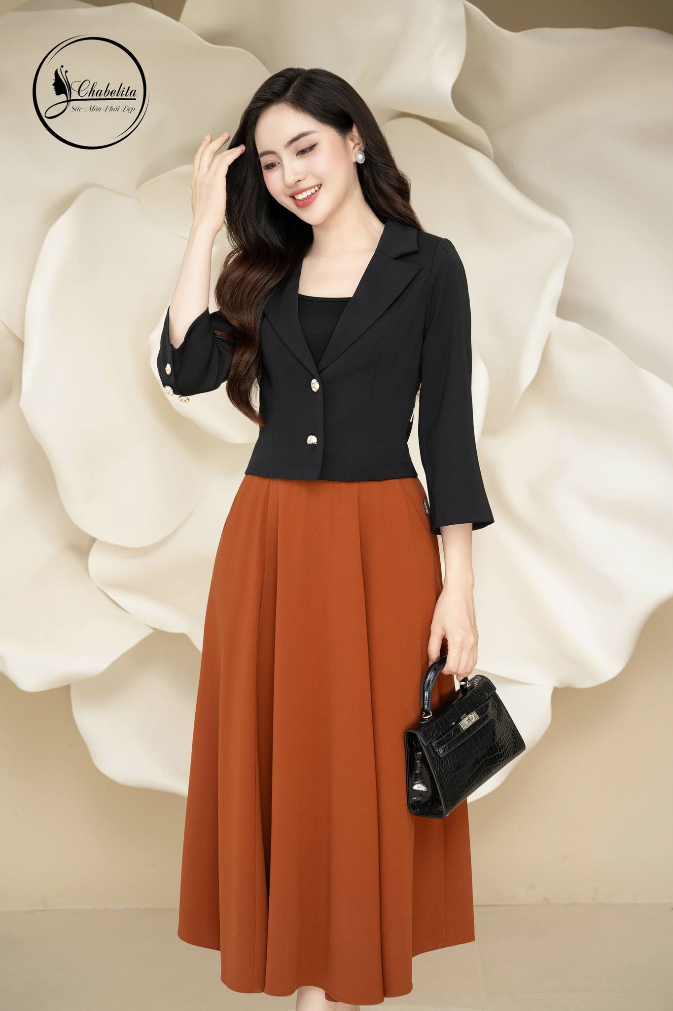 Áo vest dài tay màu đen