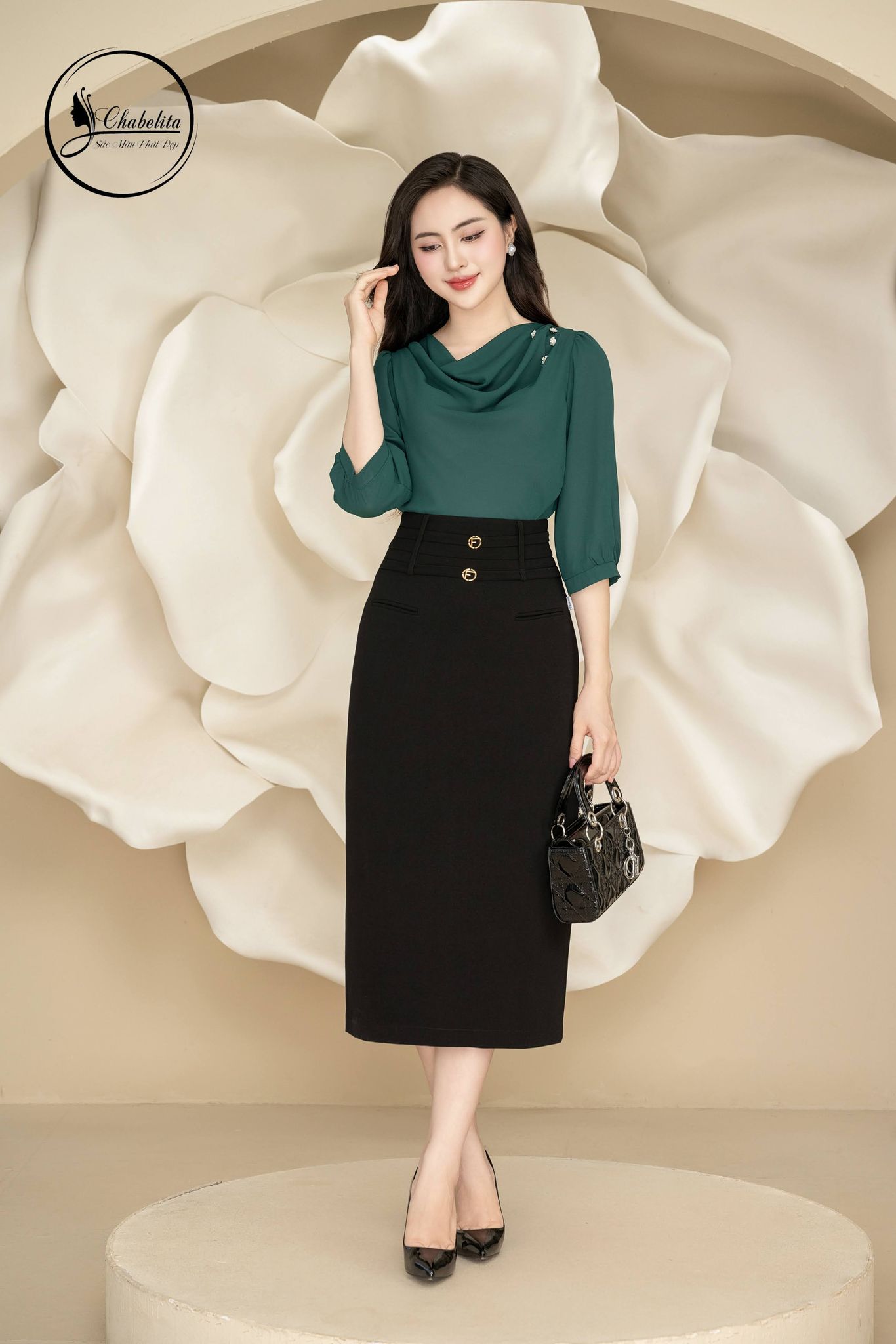 Áo sơ mi cổ đổ màu xanh