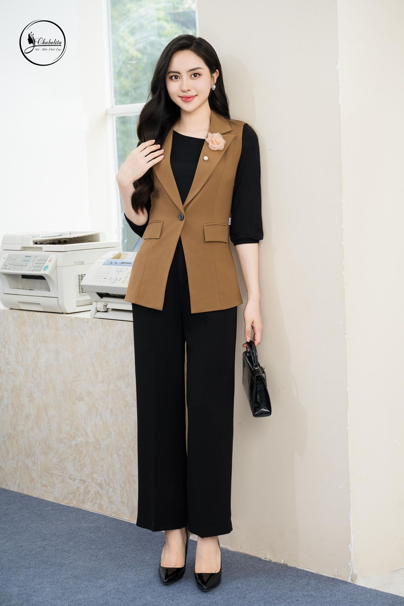 Áo gile dáng dài màu nâu