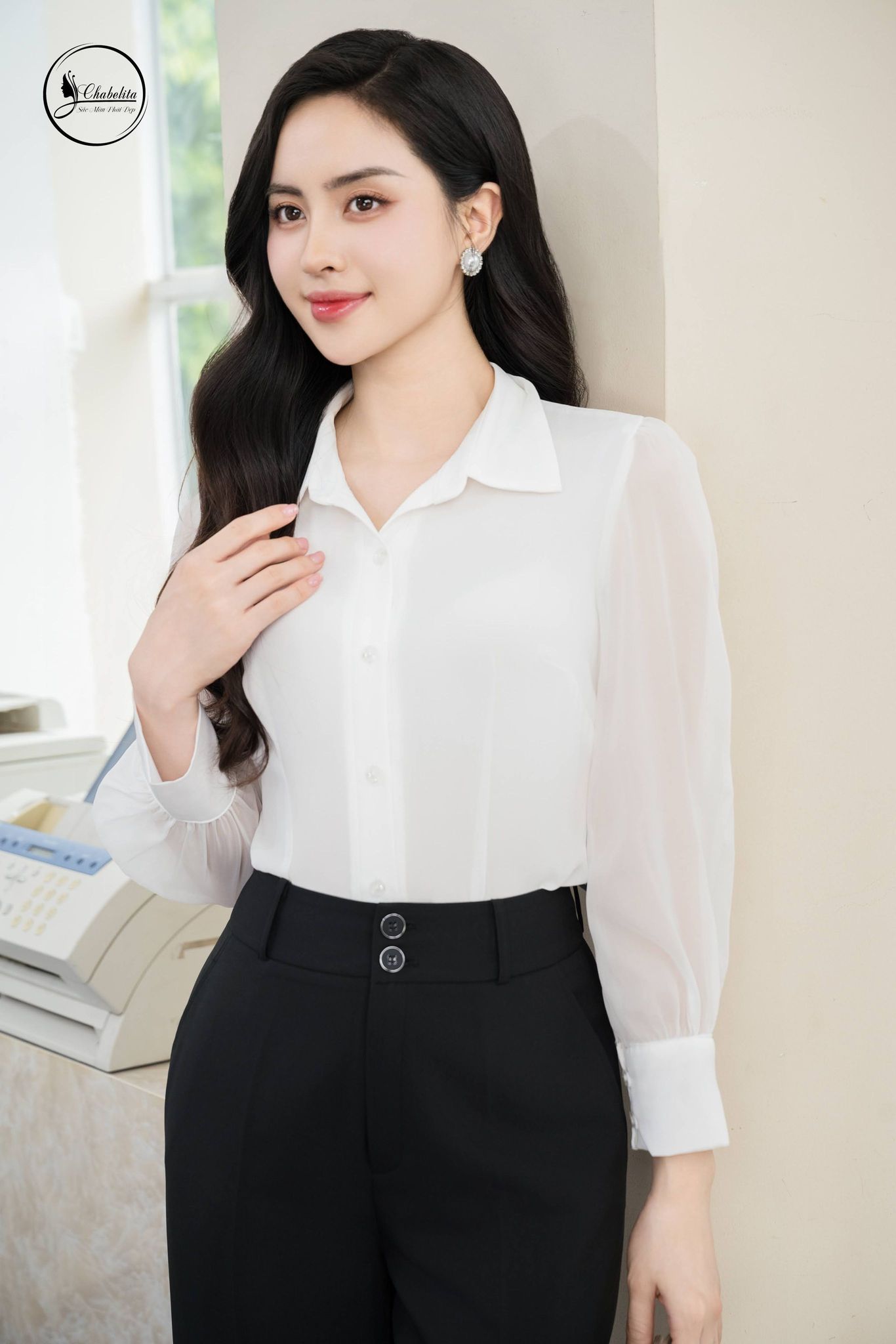 Áo sơ mi dài tay phối voan tơ màu trắng