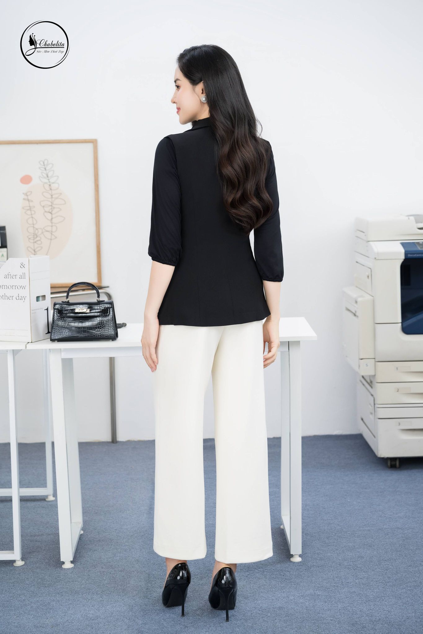 Áo gile dáng dài màu đen