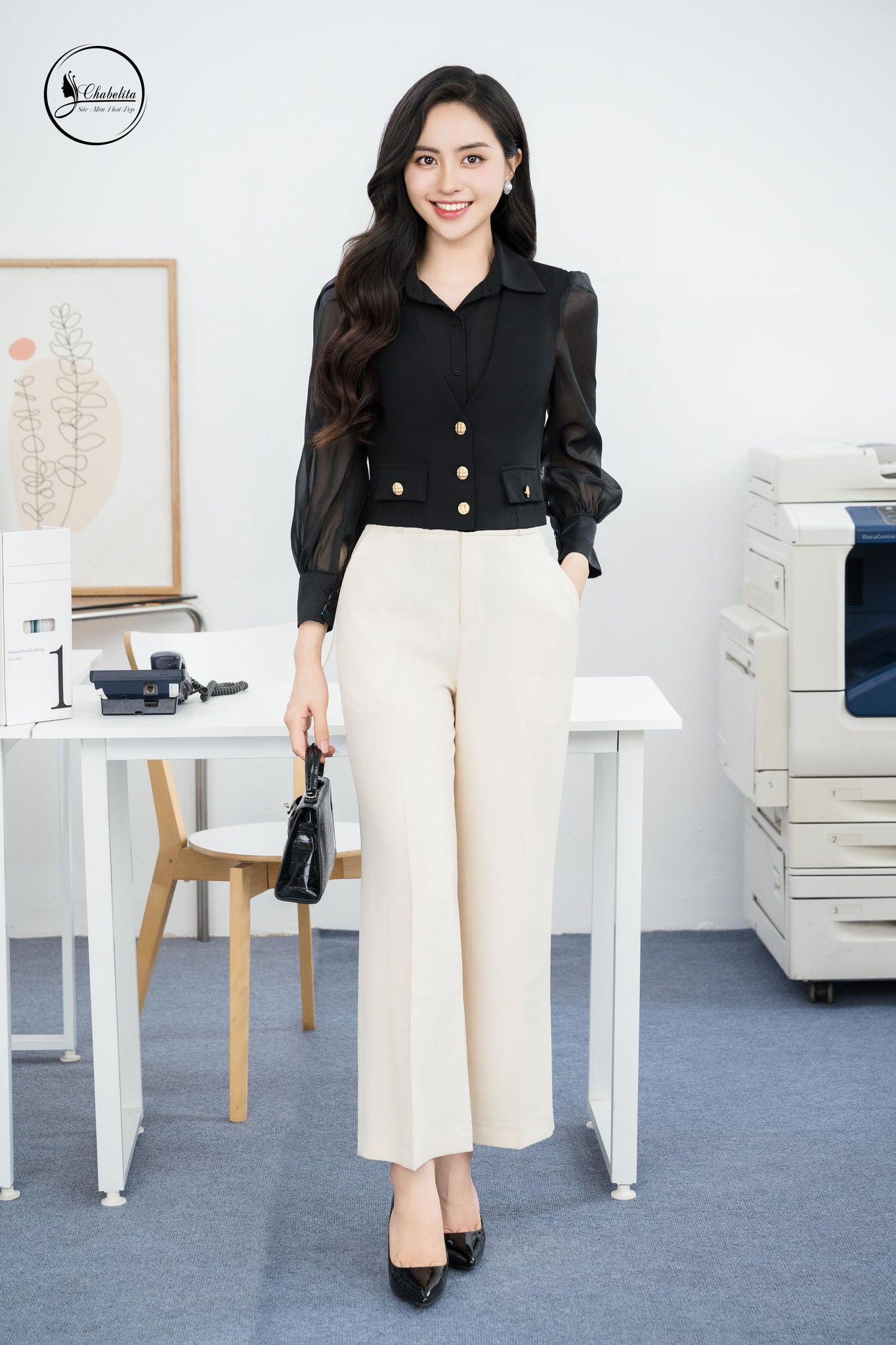 Áo gile suông cổ V màu đen