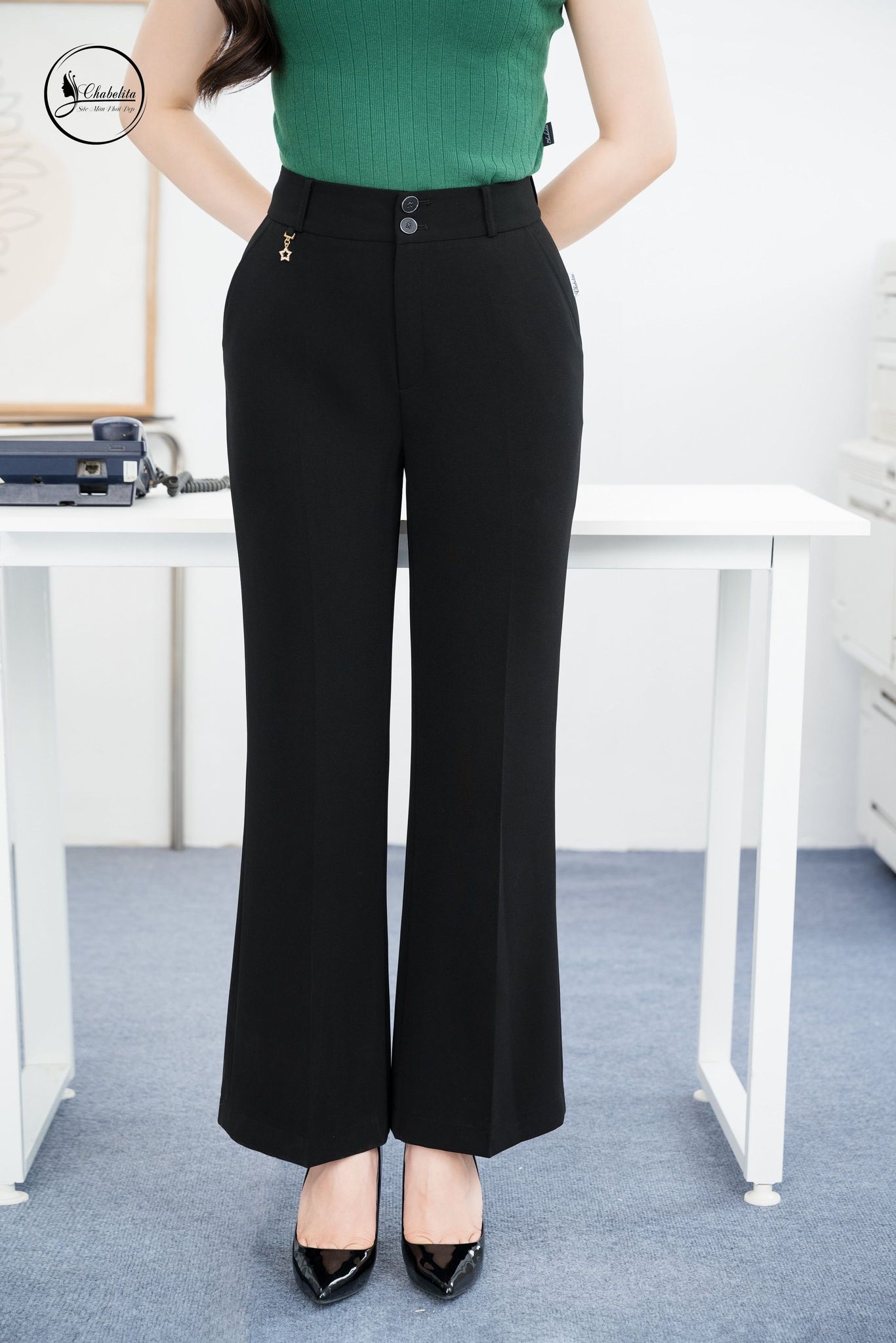 Quần ống vẩy trang trí cạp màu nâu