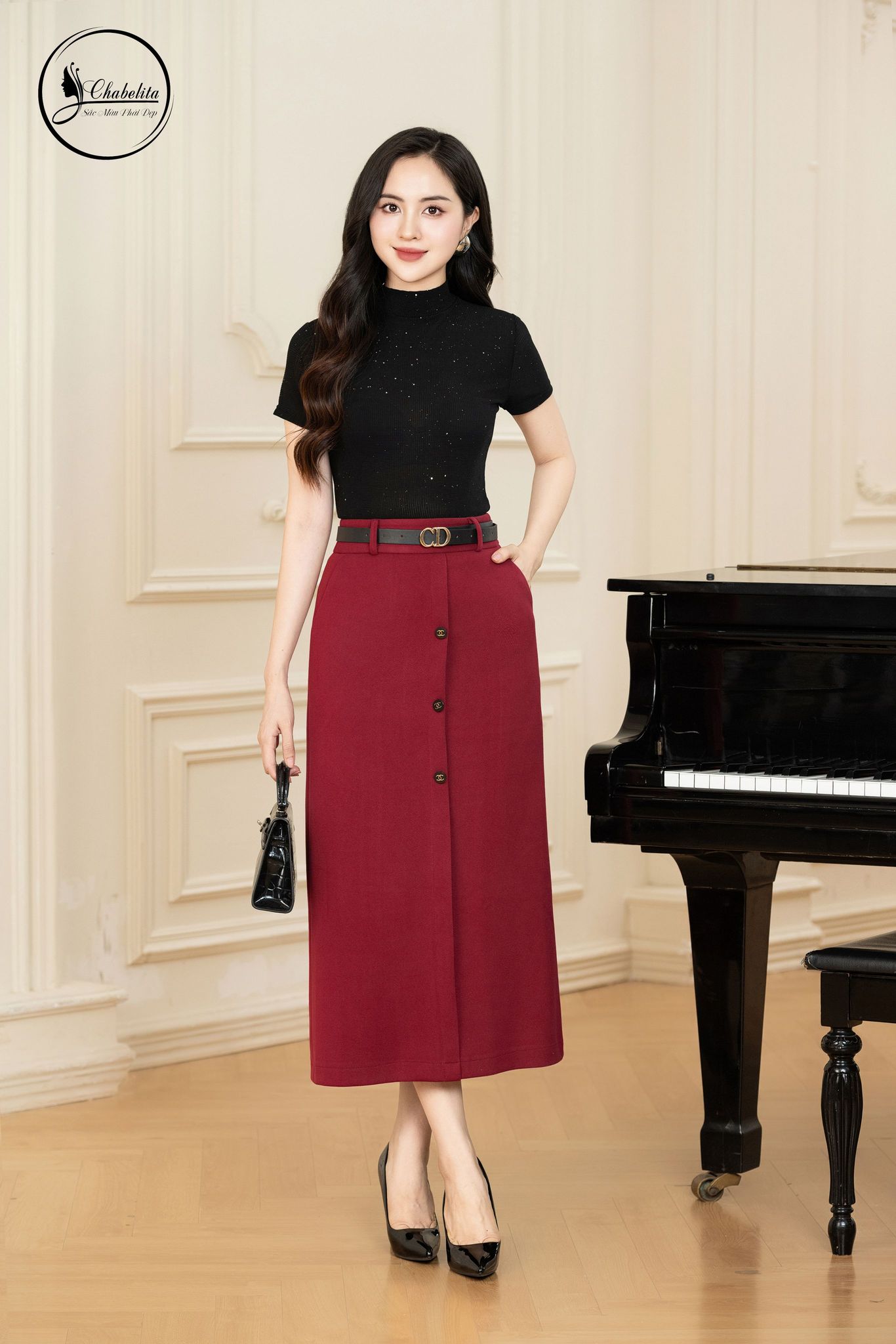 Chân váy dáng ôm túi chéo màu đỏ