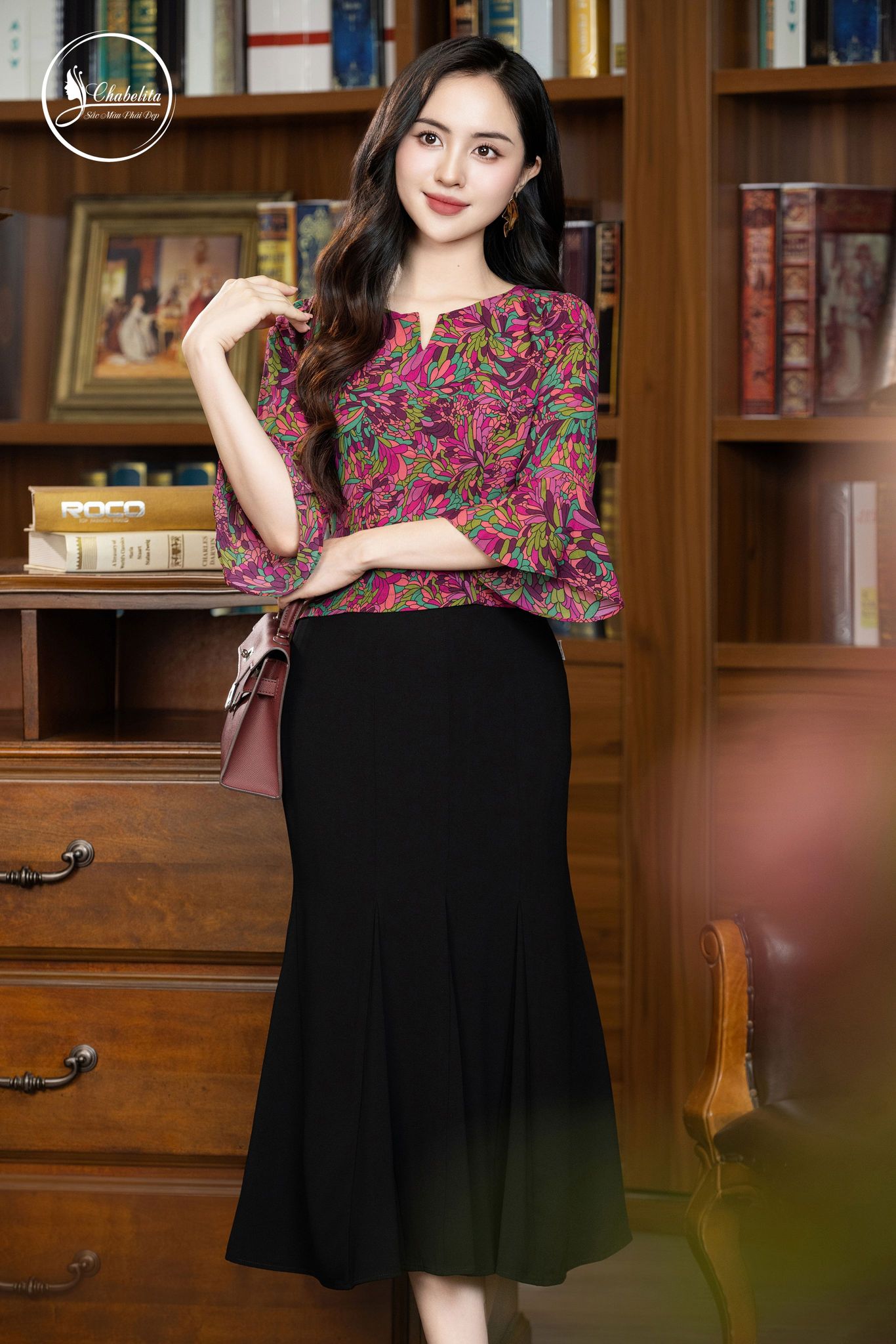 Áo sơ mi hoa tay loe cổ tròn màu tím