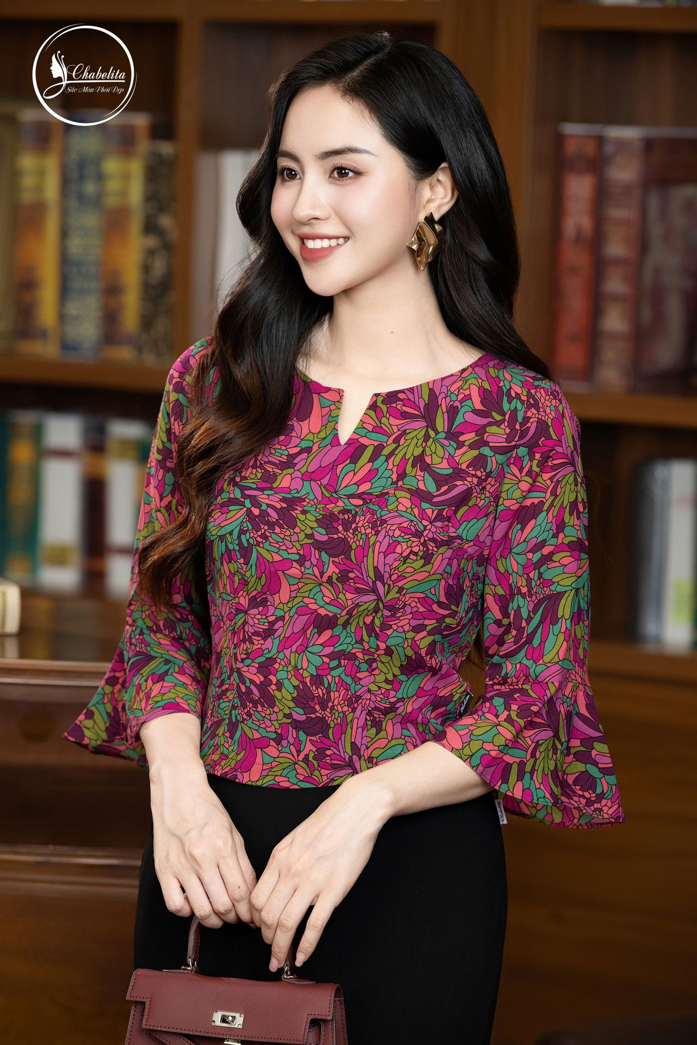 Áo sơ mi hoa tay loe cổ tròn màu tím