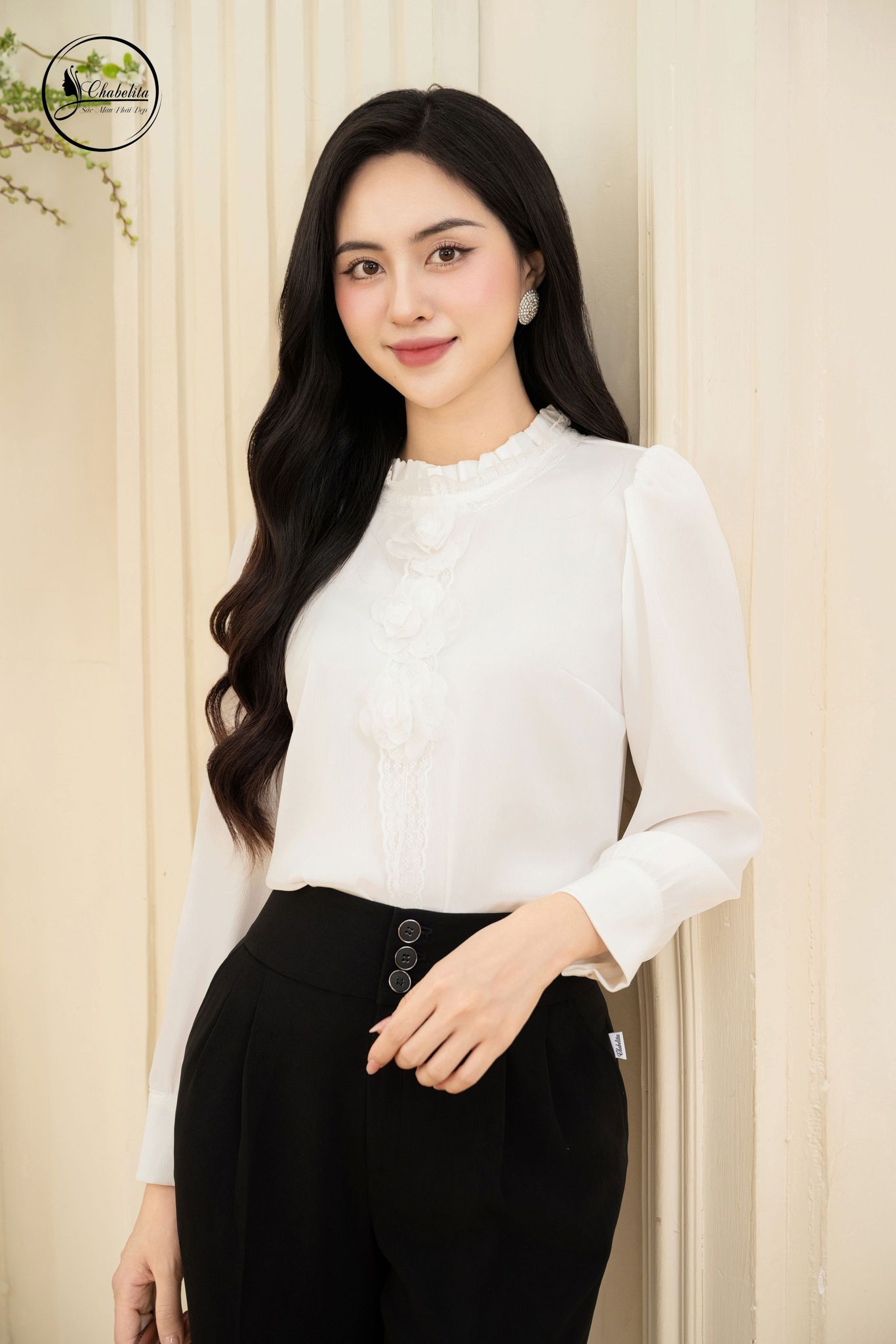 Áo sơ mi phối cổ tàu cách điệu trắng