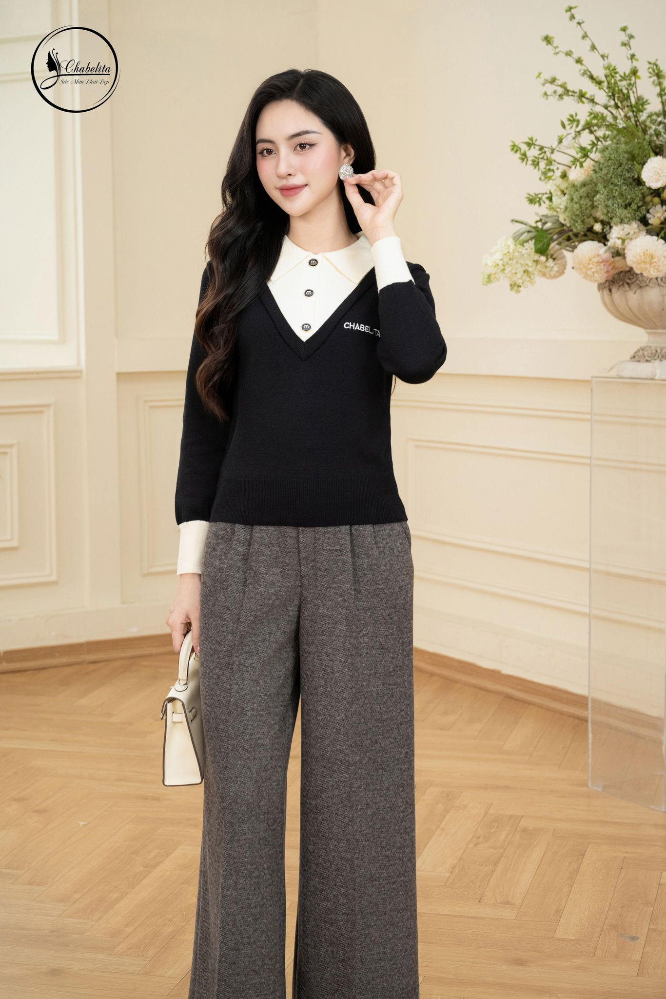 Áo len phối cổ sơ mi đính cúc màu đen