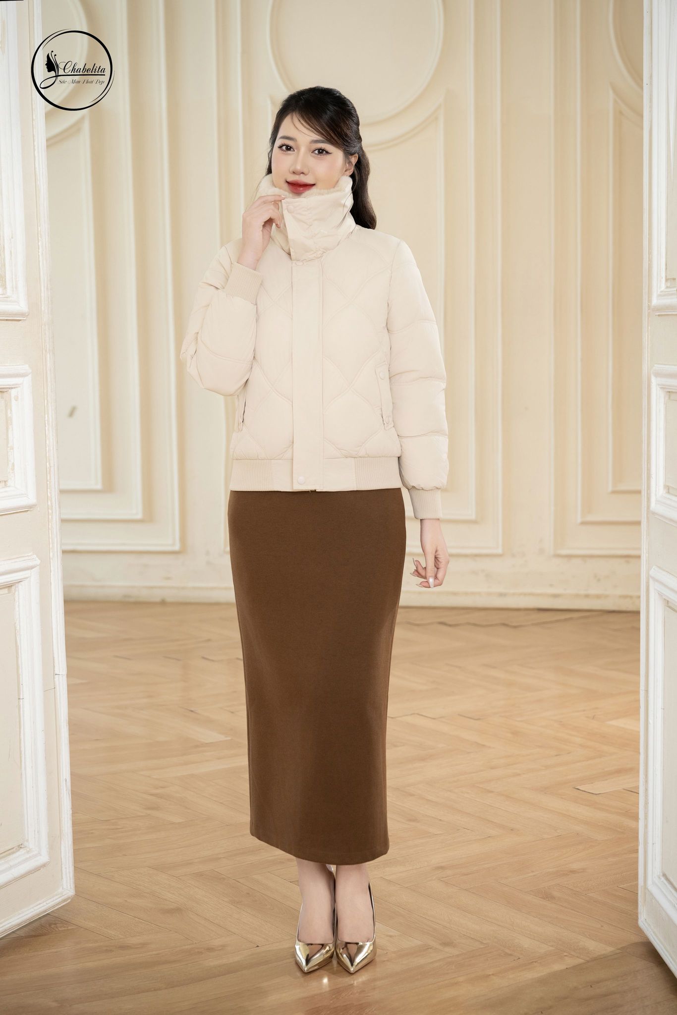 Áo phao cổ lông màu be