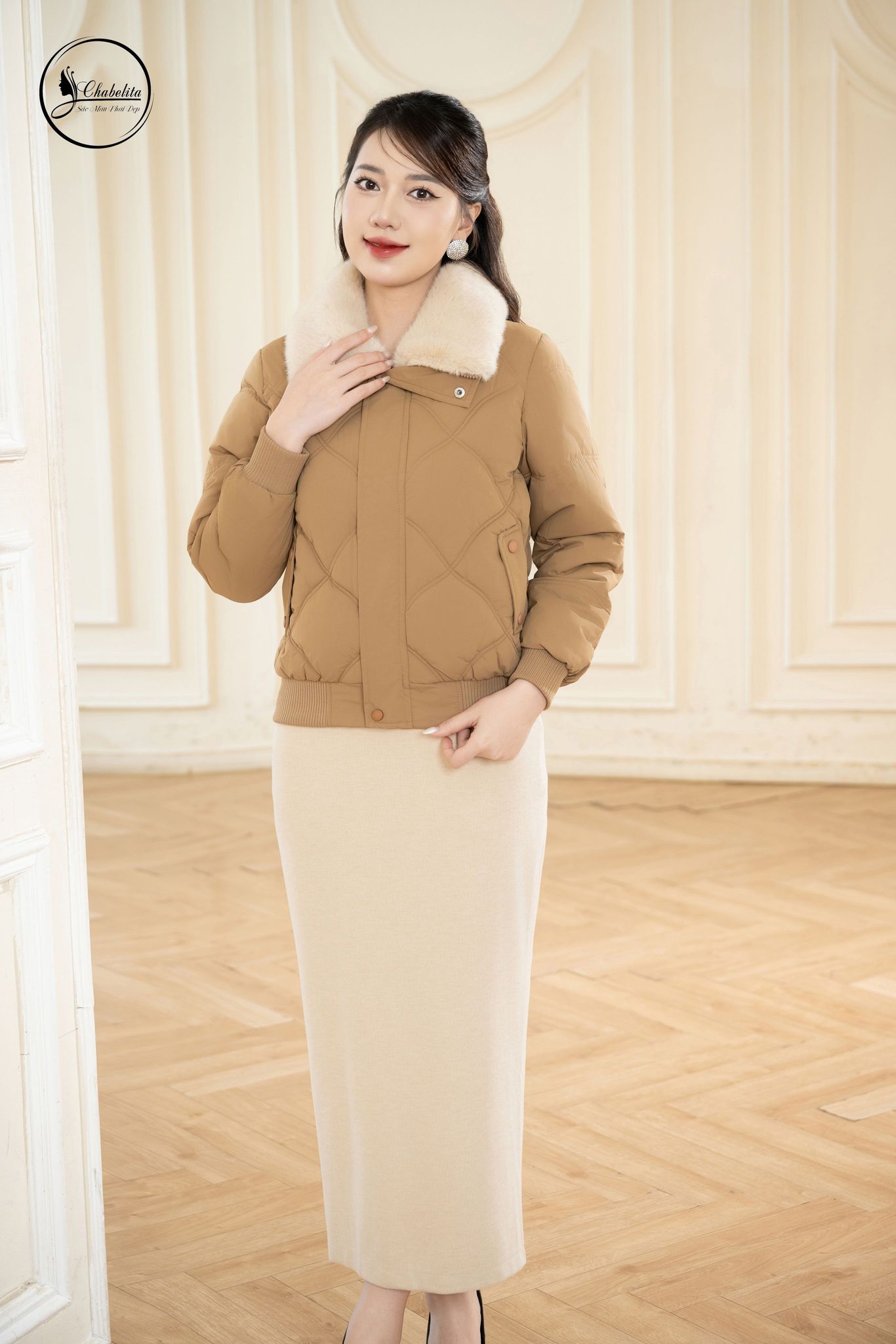 Áo phao cổ lông màu nâu