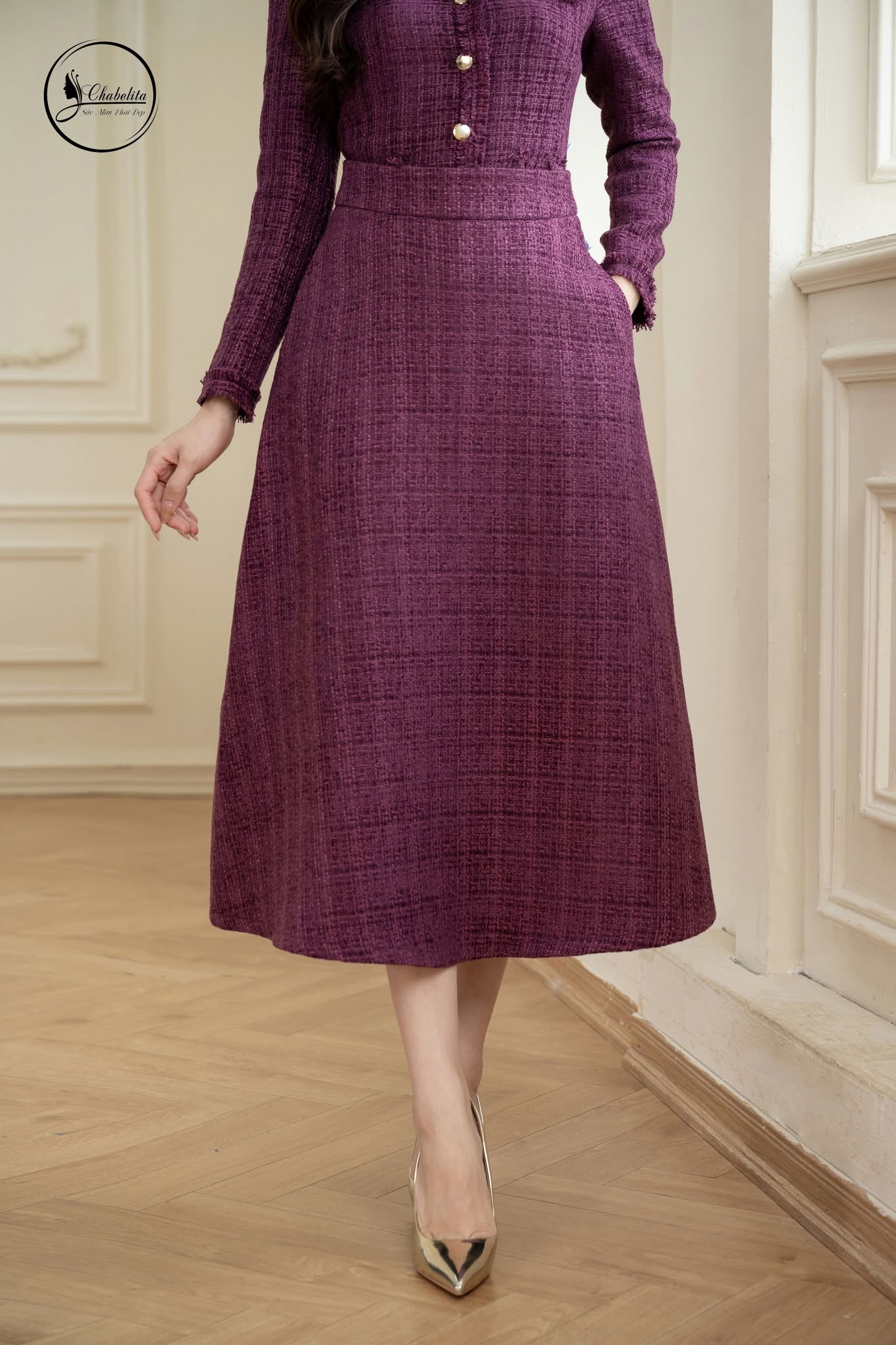 Chân váy dạ màu tím