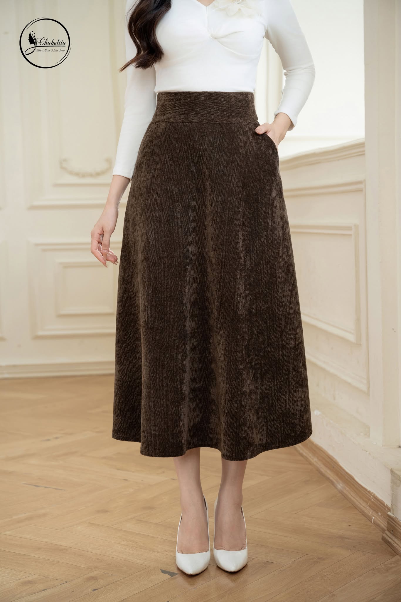 Chân váy dạ xòe màu nâu