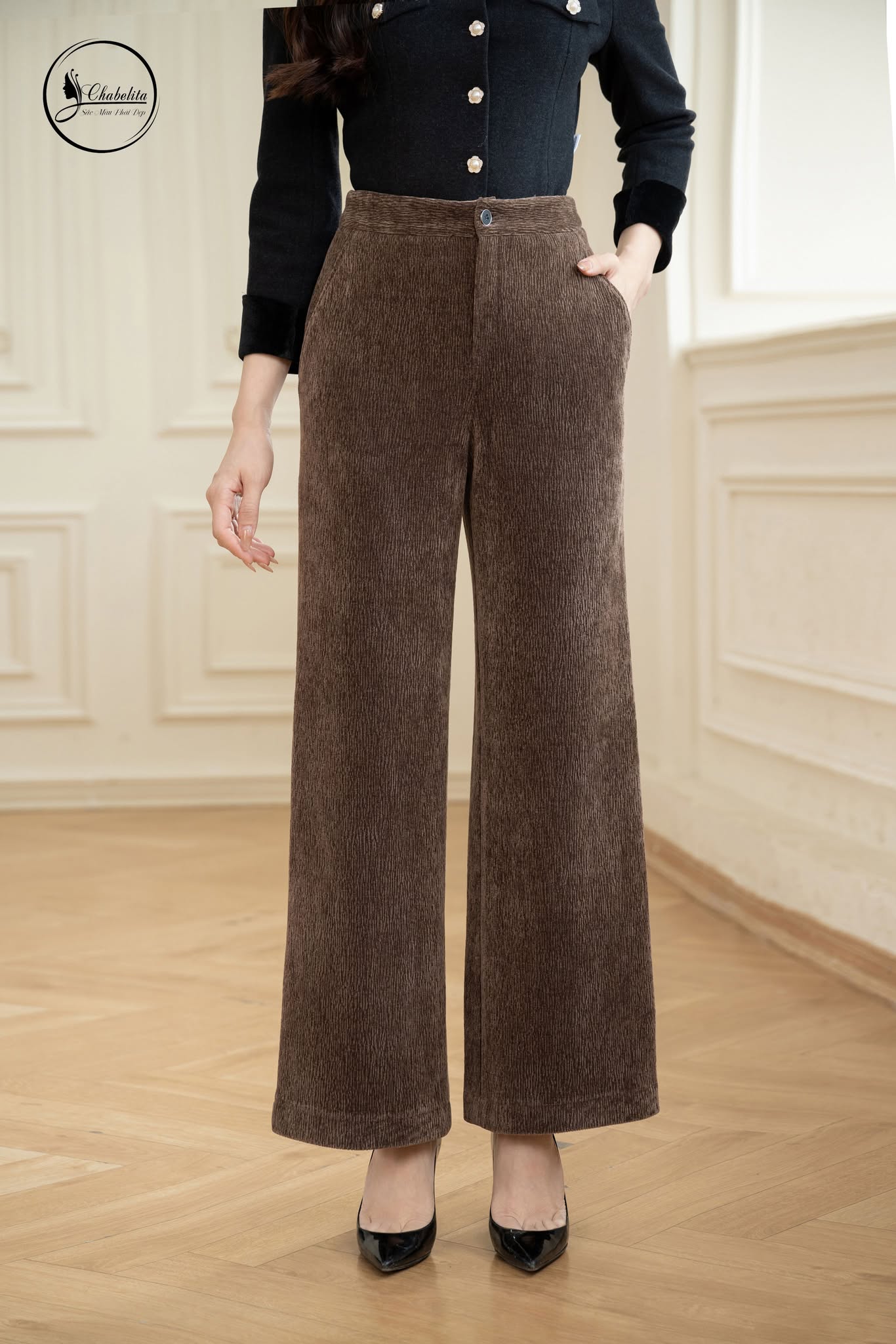 Quần nhung màu nâu