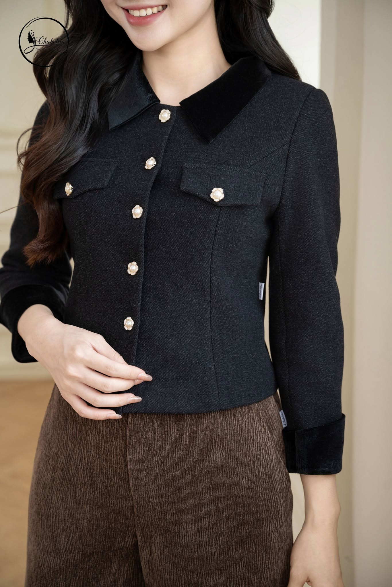 Áo vest dạ dài tay màu đen