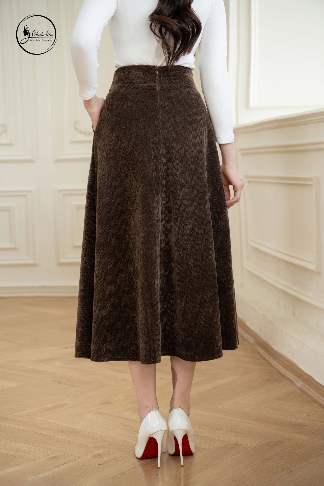 Chân váy dạ xòe màu nâu