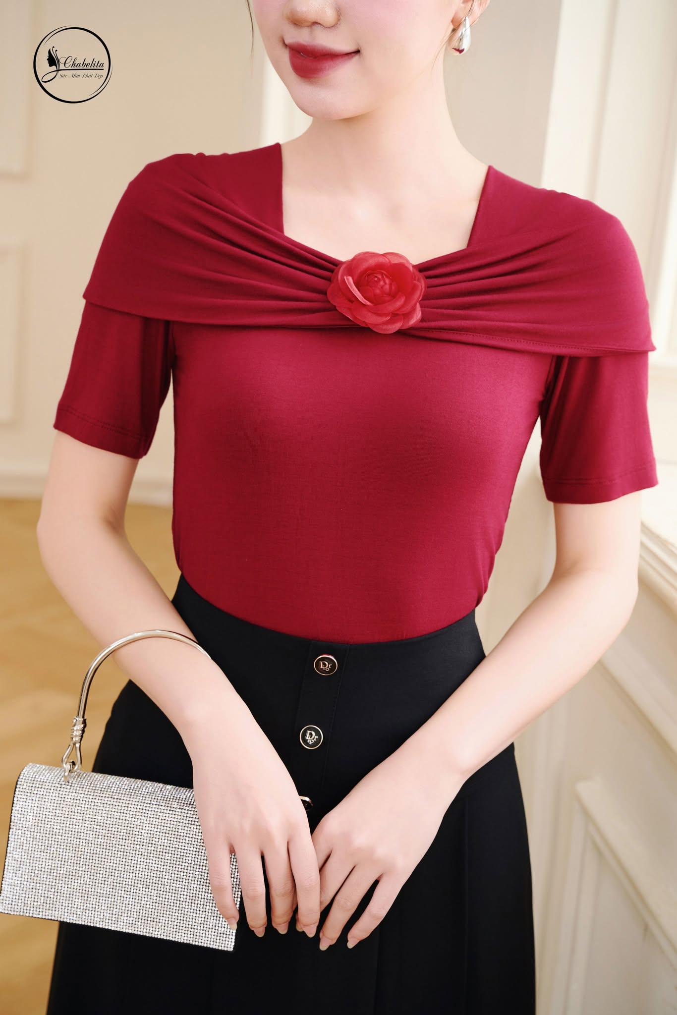 Áo cotton trễ vai màu đỏ