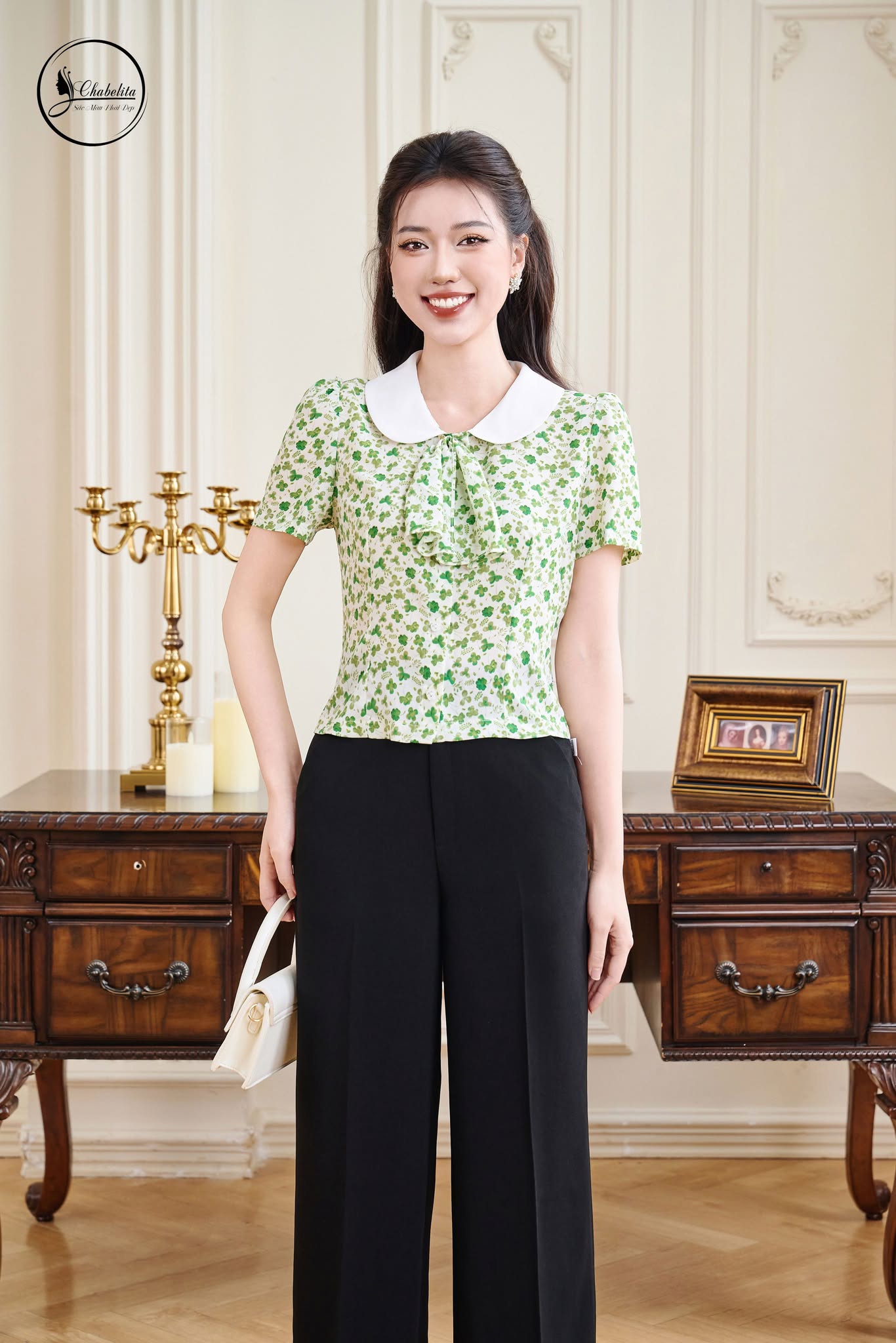 Áo hoa nhí phổi cổ màu xanh