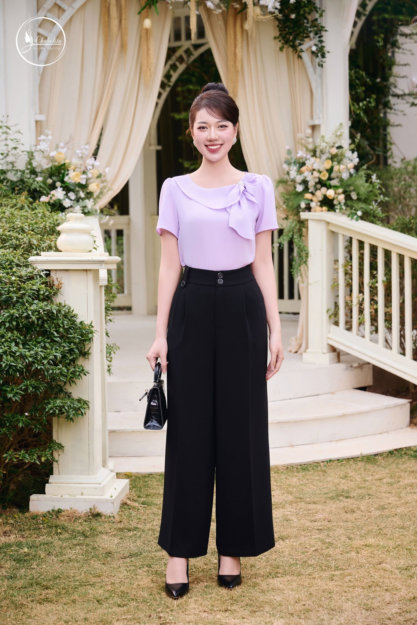 Áo sơ mi cổ tròn phối nơ màu tím