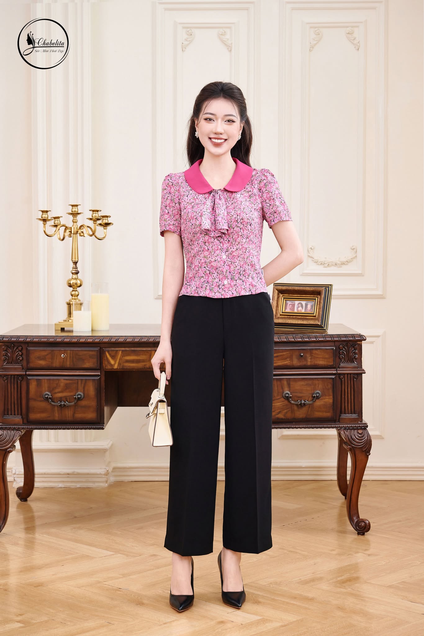 Áo hoa nhí phổi cổ màu hồng