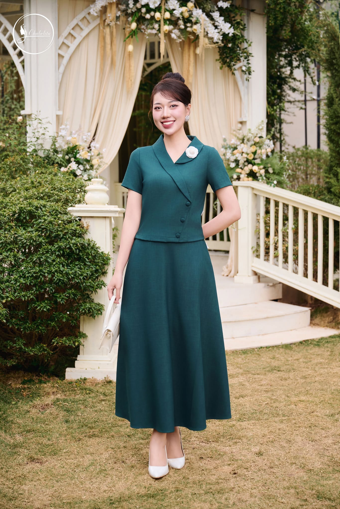 Sét bộ áo ký giả cách điệu phối chân váy màu xanh