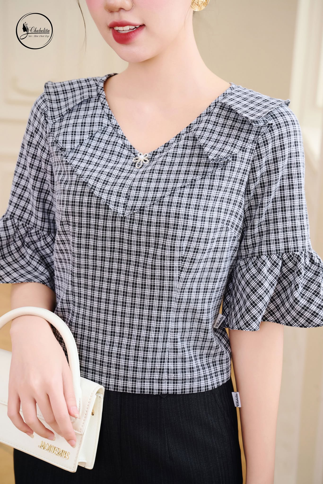 Áo sơ mi kẻ cổ tim tay lỡ màu đen