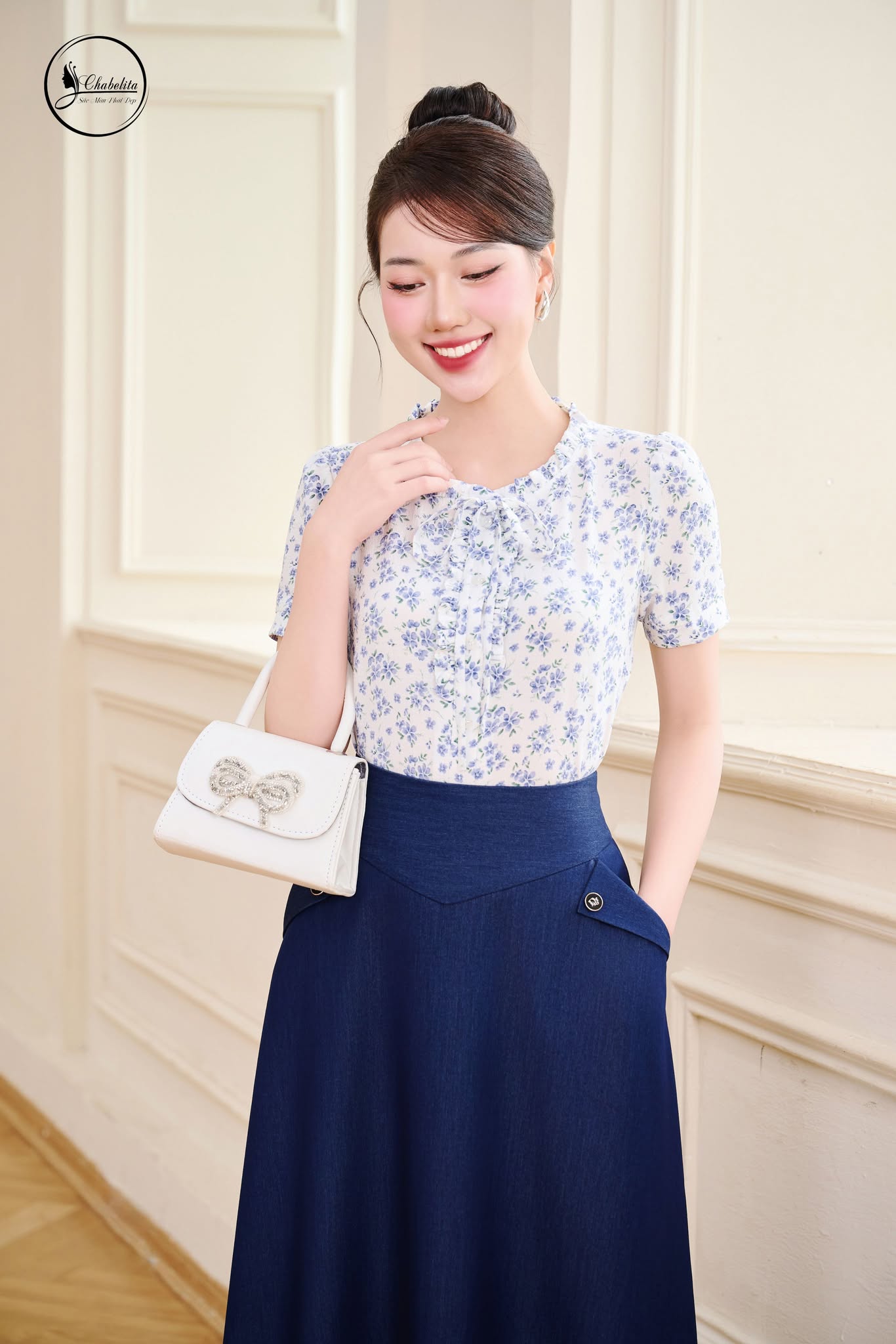 Áo sơ mi hoa cổ bèo màu xanh