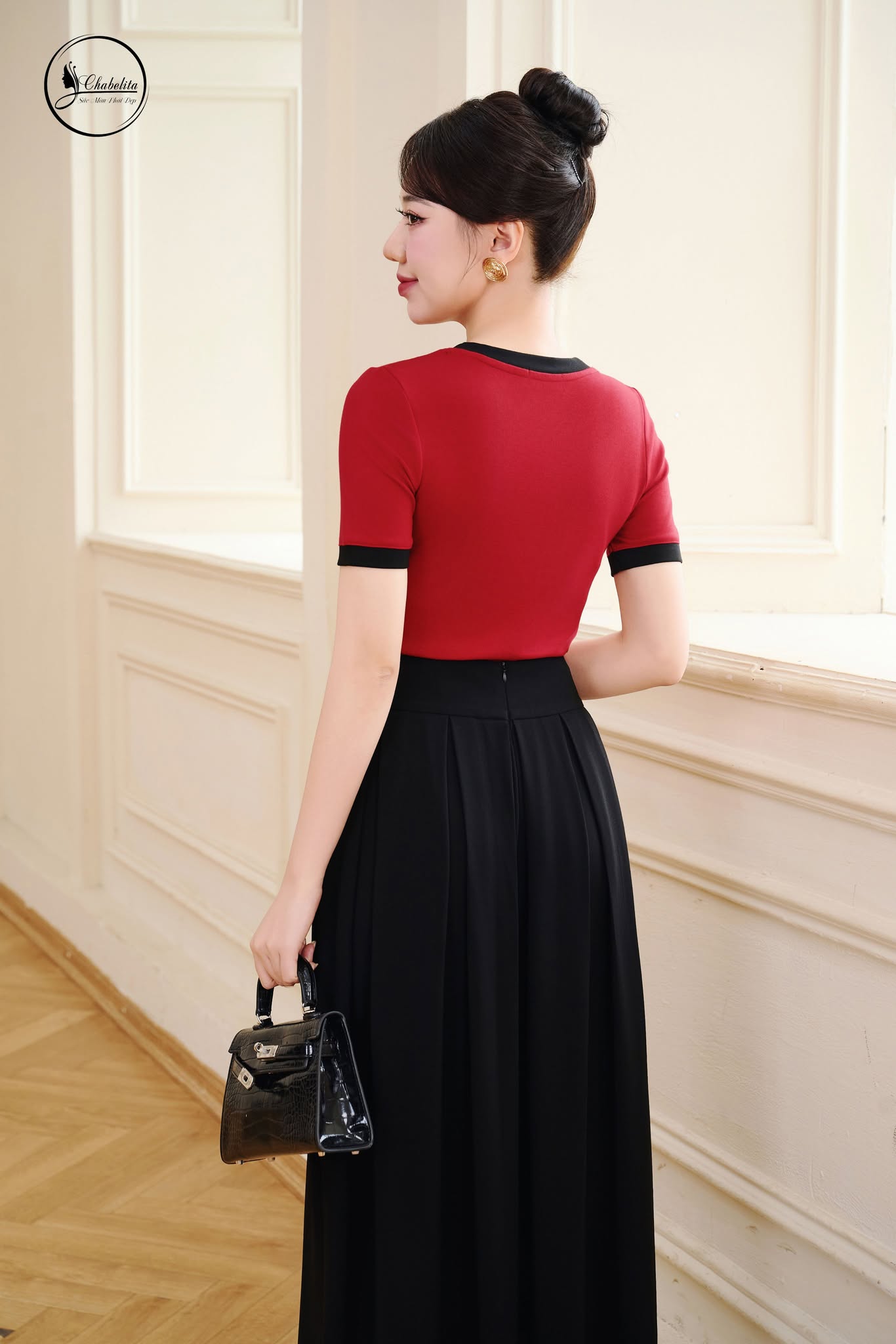 Áo cotton phối cổ bo tay màu đỏ