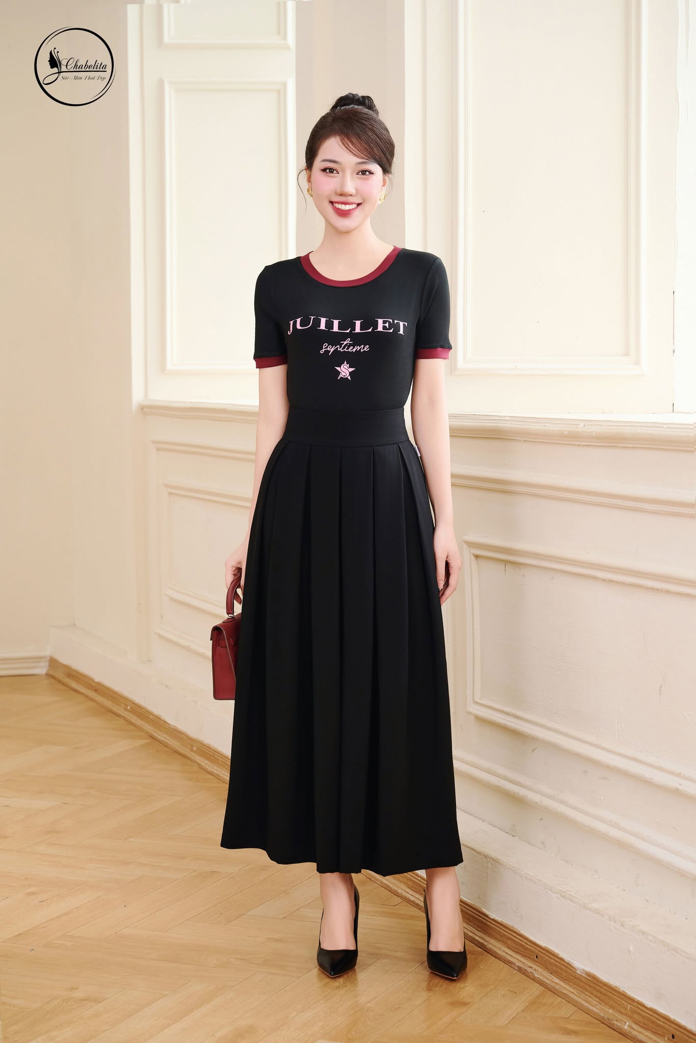 Áo cotton phối cổ bo tay màu đen