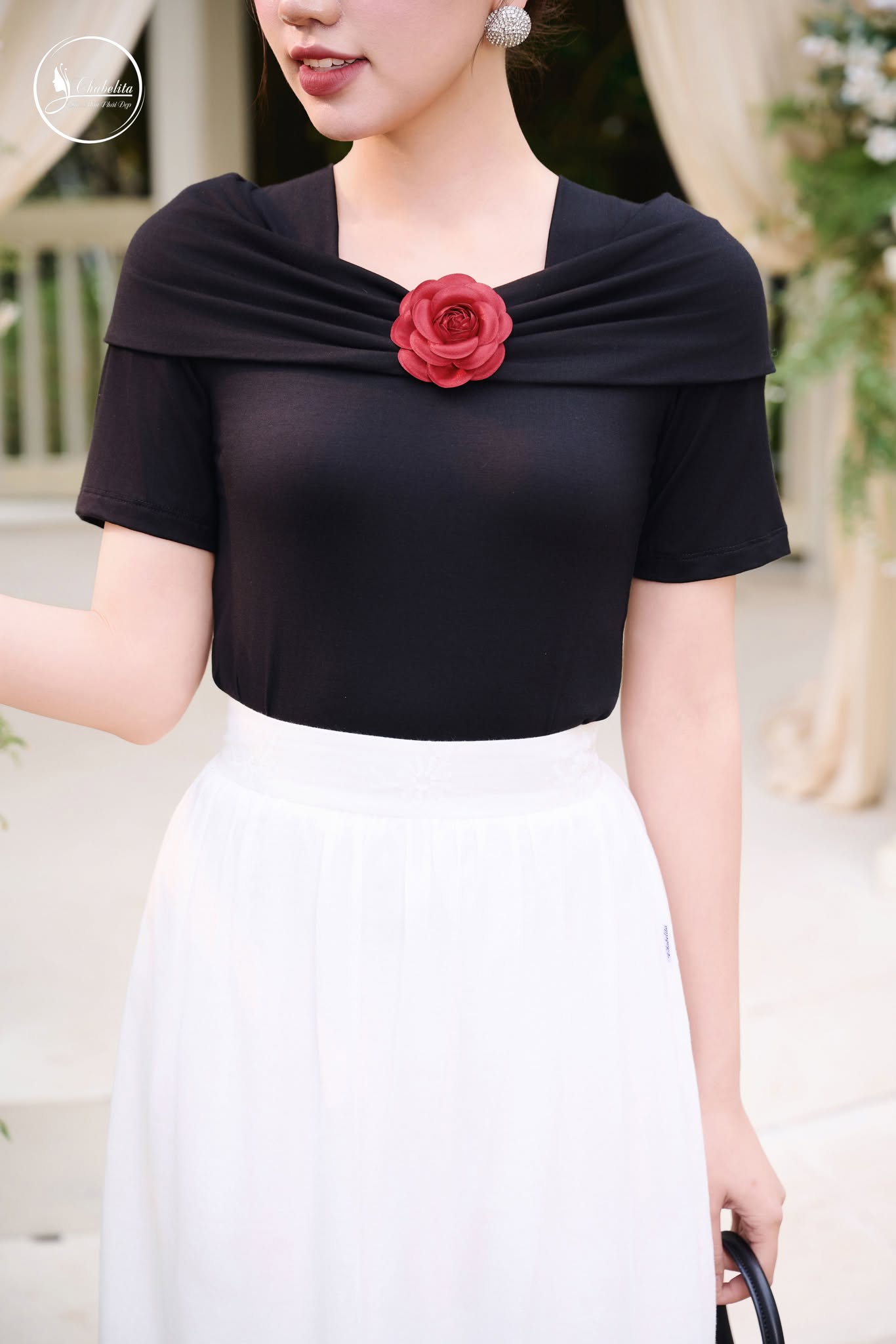 Áo cotton trễ vai màu đen