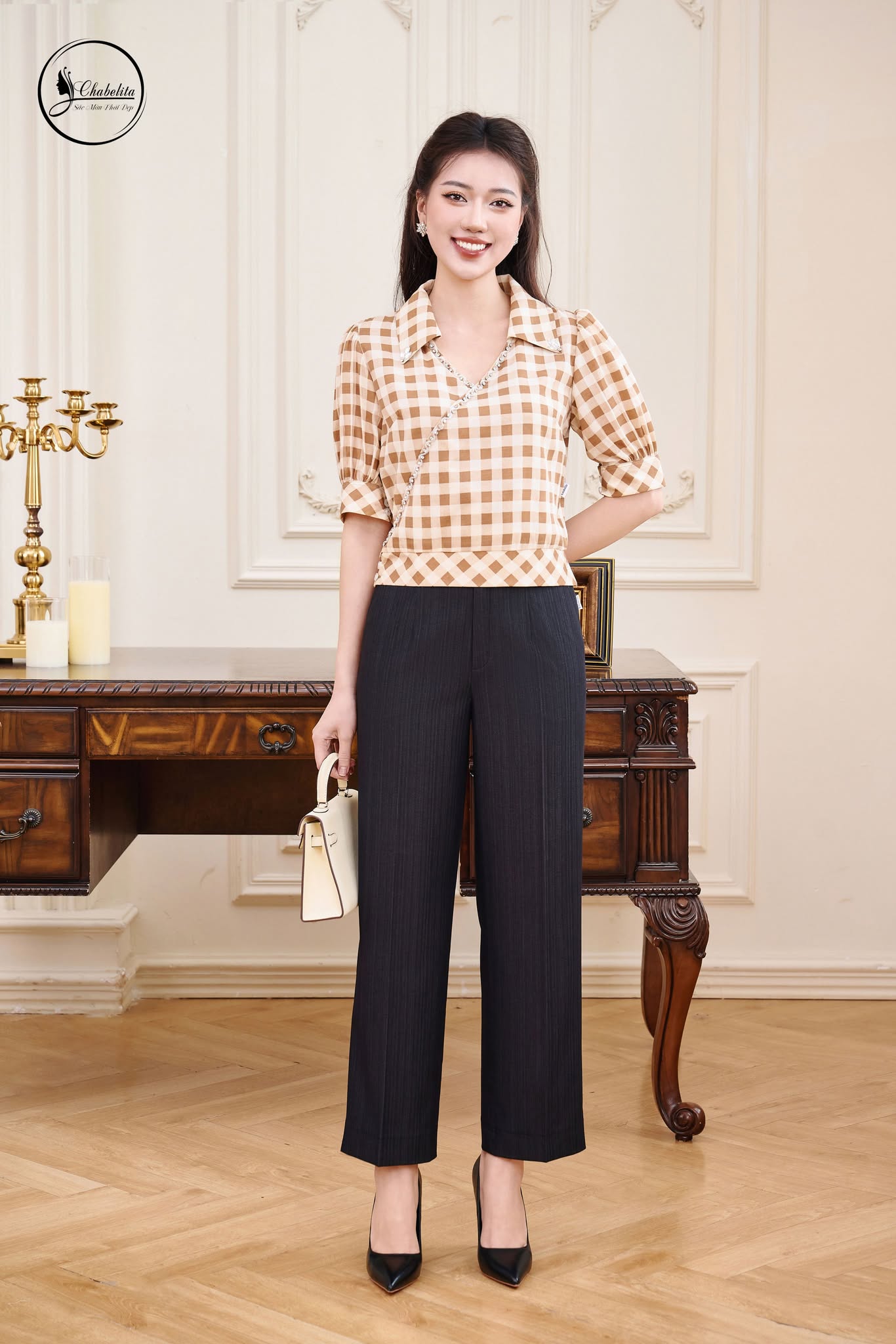 Áo sơ mi kẻ bo đính đá màu nâu