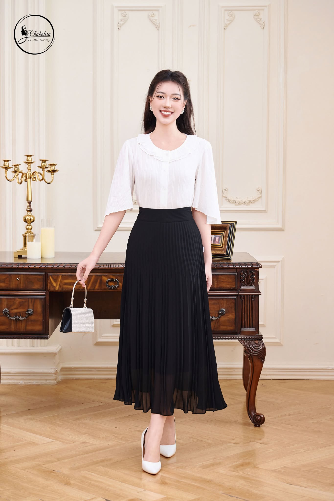 Áo sơ mi thô cổ bèo màu trắng