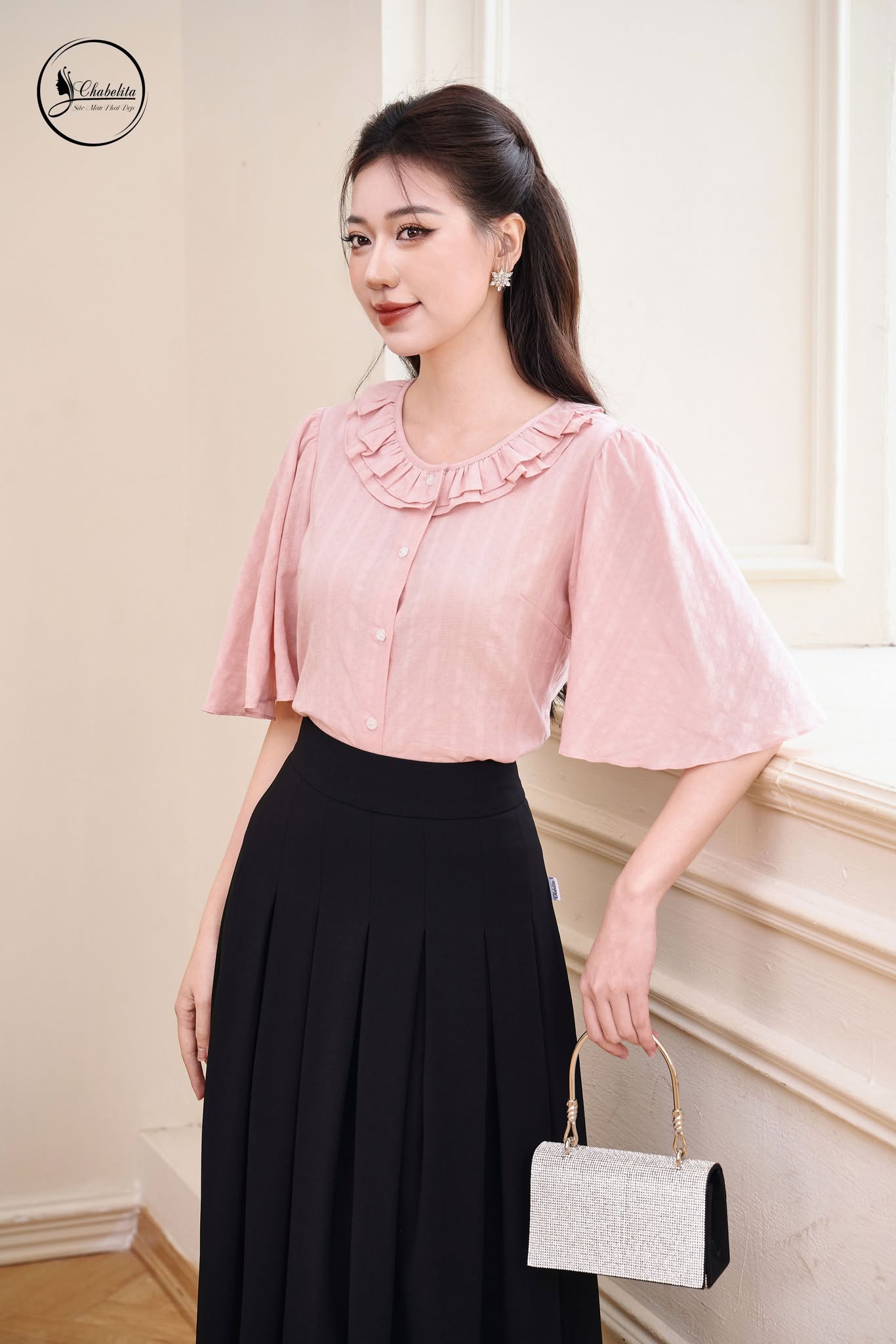 Áo sơ mi thô cổ bèo màu hồng