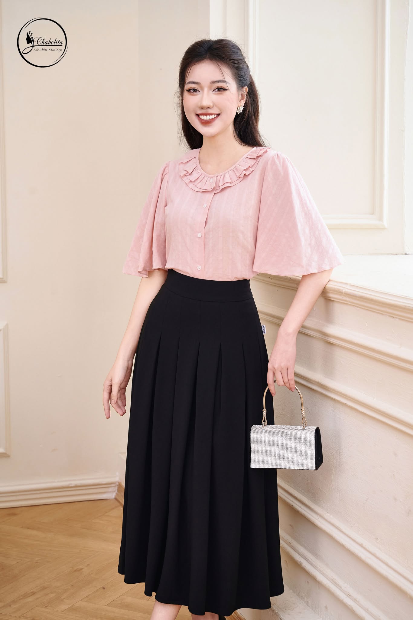 Áo sơ mi thô cổ bèo màu hồng