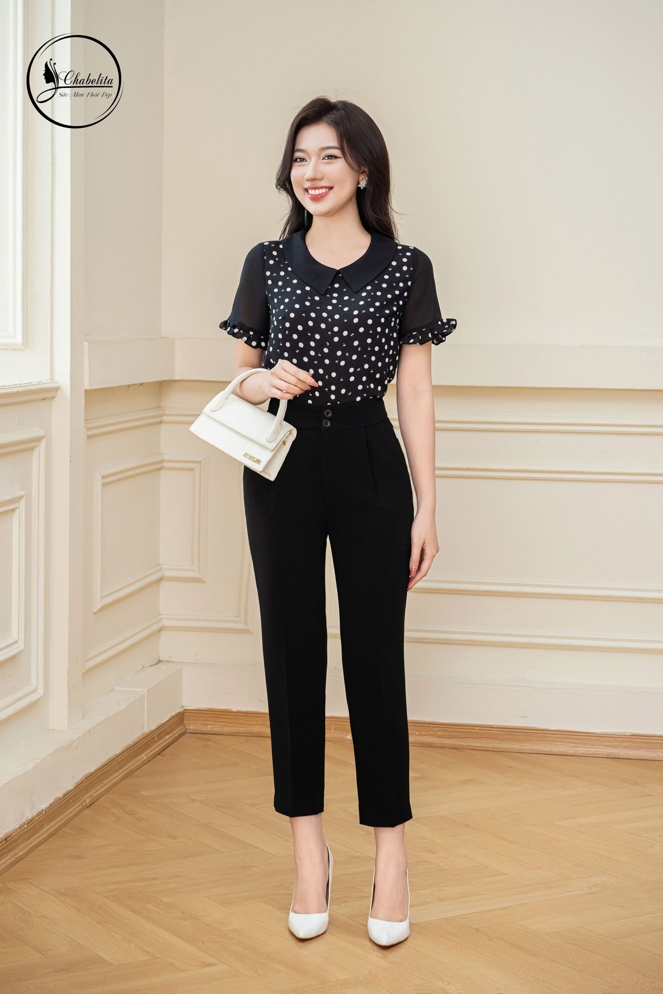 Áo sơ mi cổ sen phối tay màu đen chấm bi