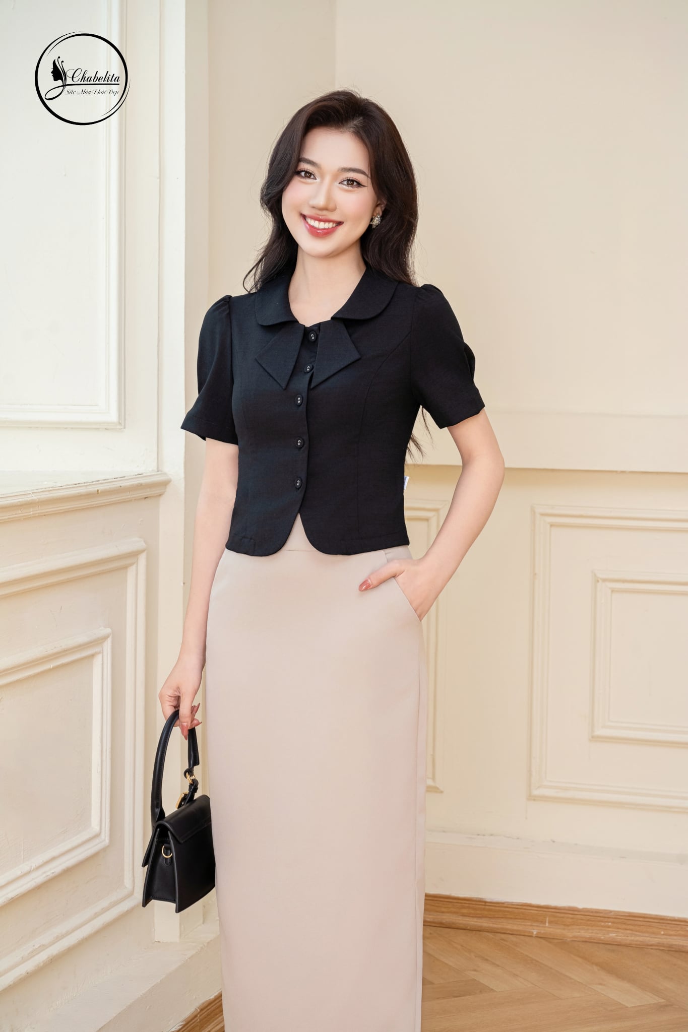 Sơ mi cổ lá màu đen