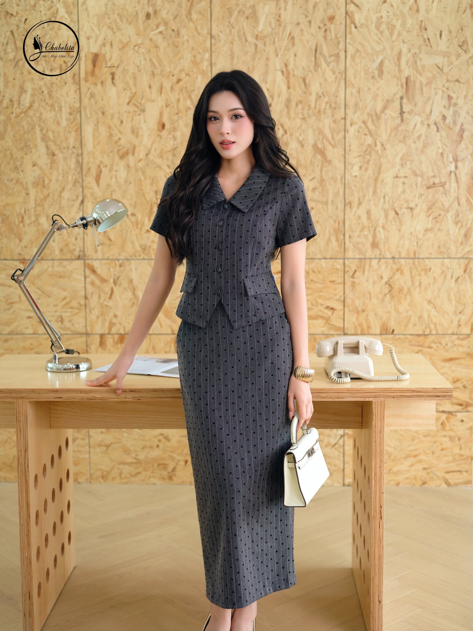 Sét bộ áo sơ mi phối chân váy màu ghi chì