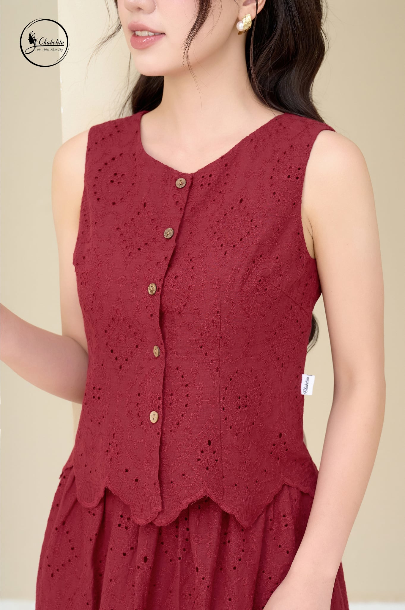 Áo ren sát nách cổ tròn màu đỏ