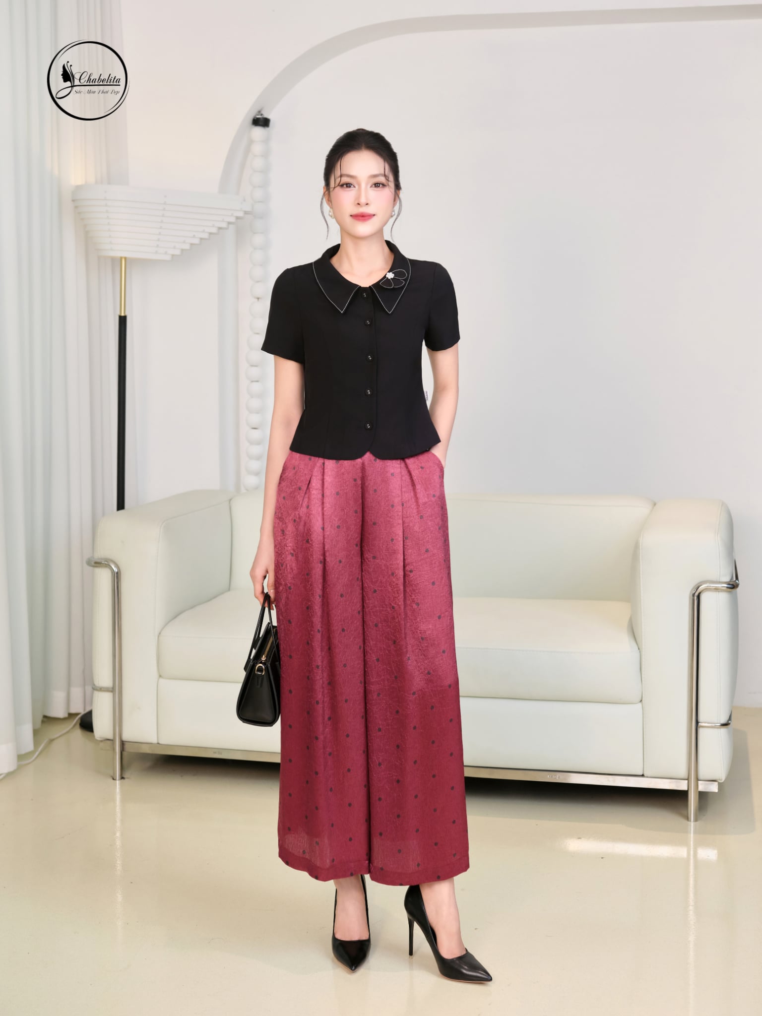 Áo sơ mi cổ sen phối viền màu đen