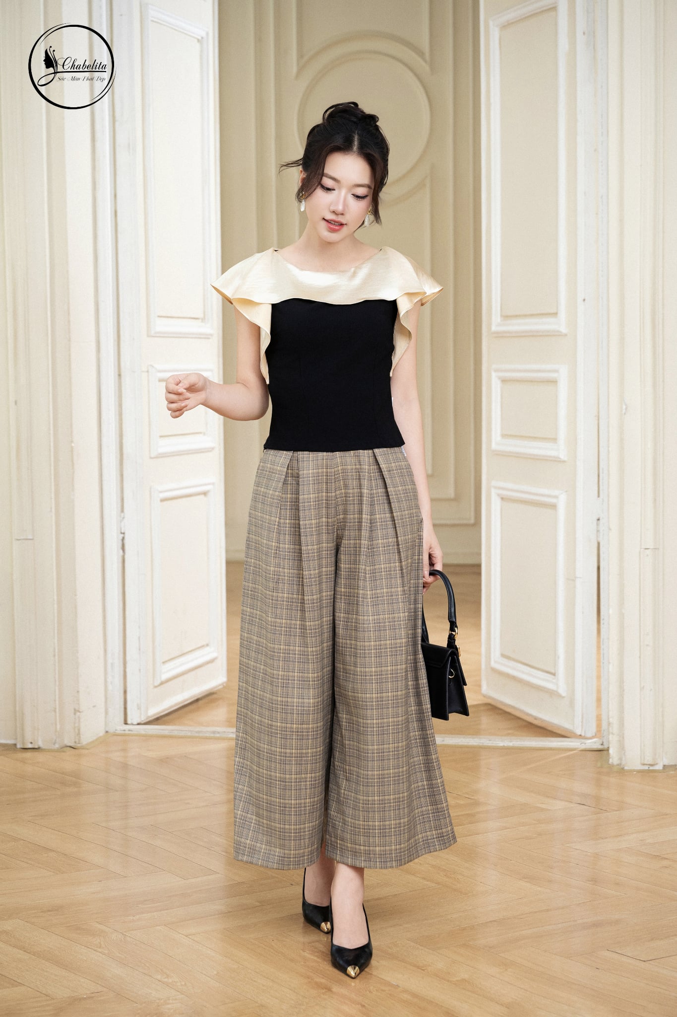 Quần ống giả váy khóa sườn kẻ nâu